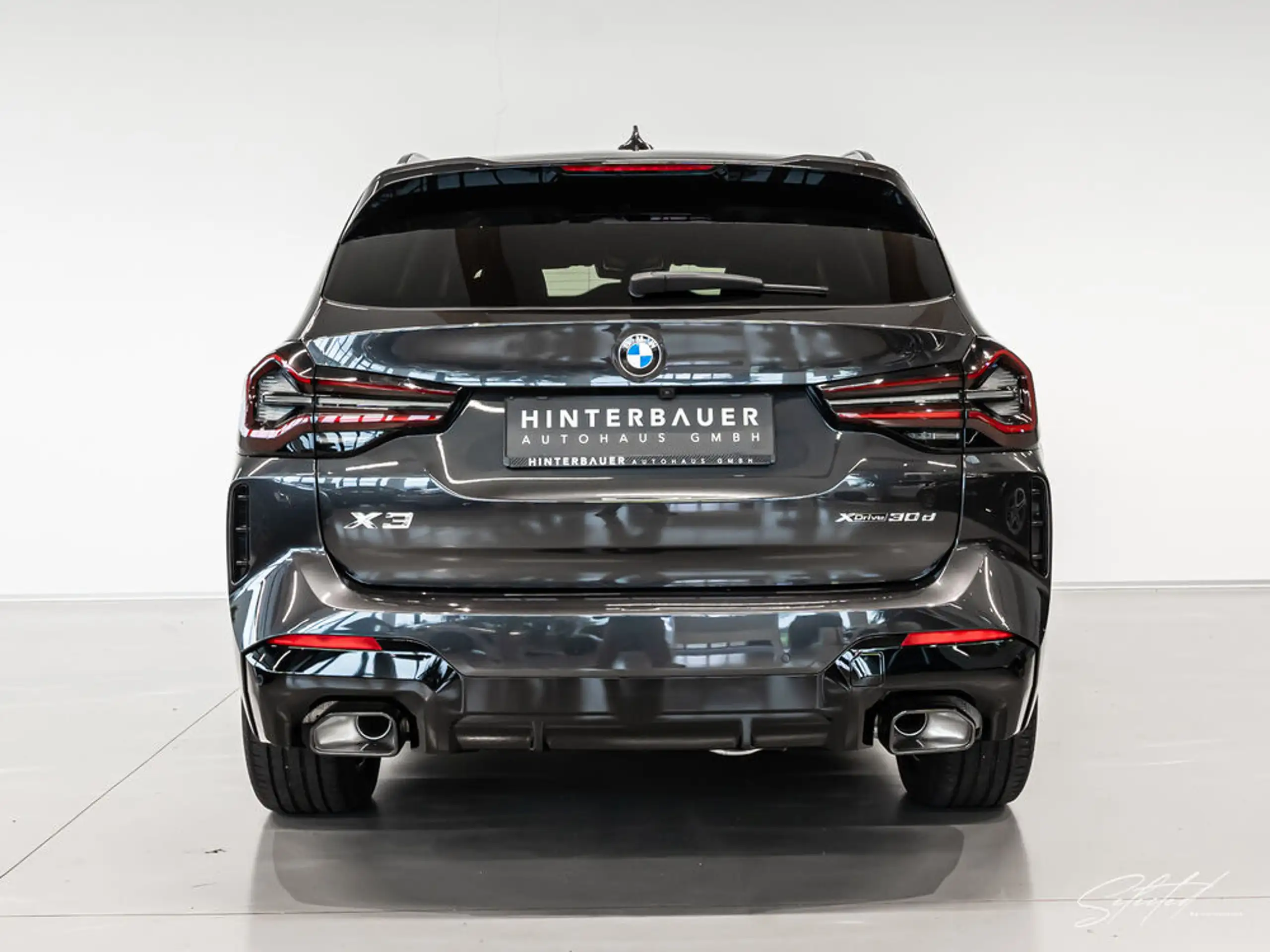 BMW - X3