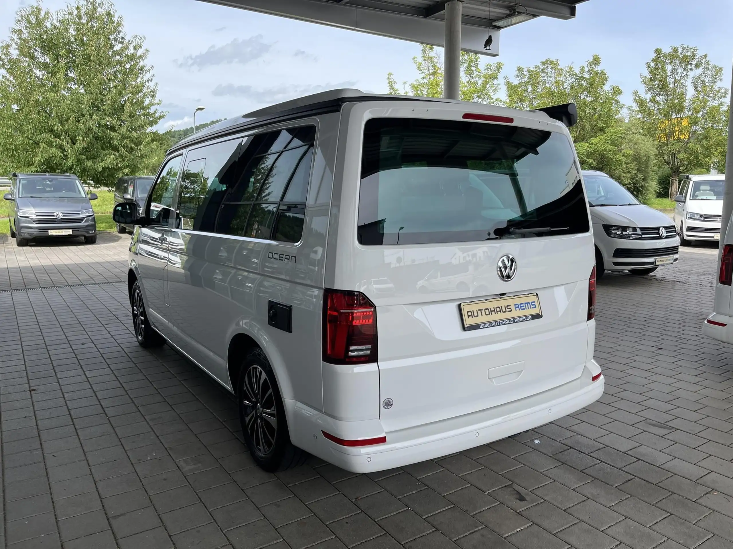 Volkswagen - T6 California