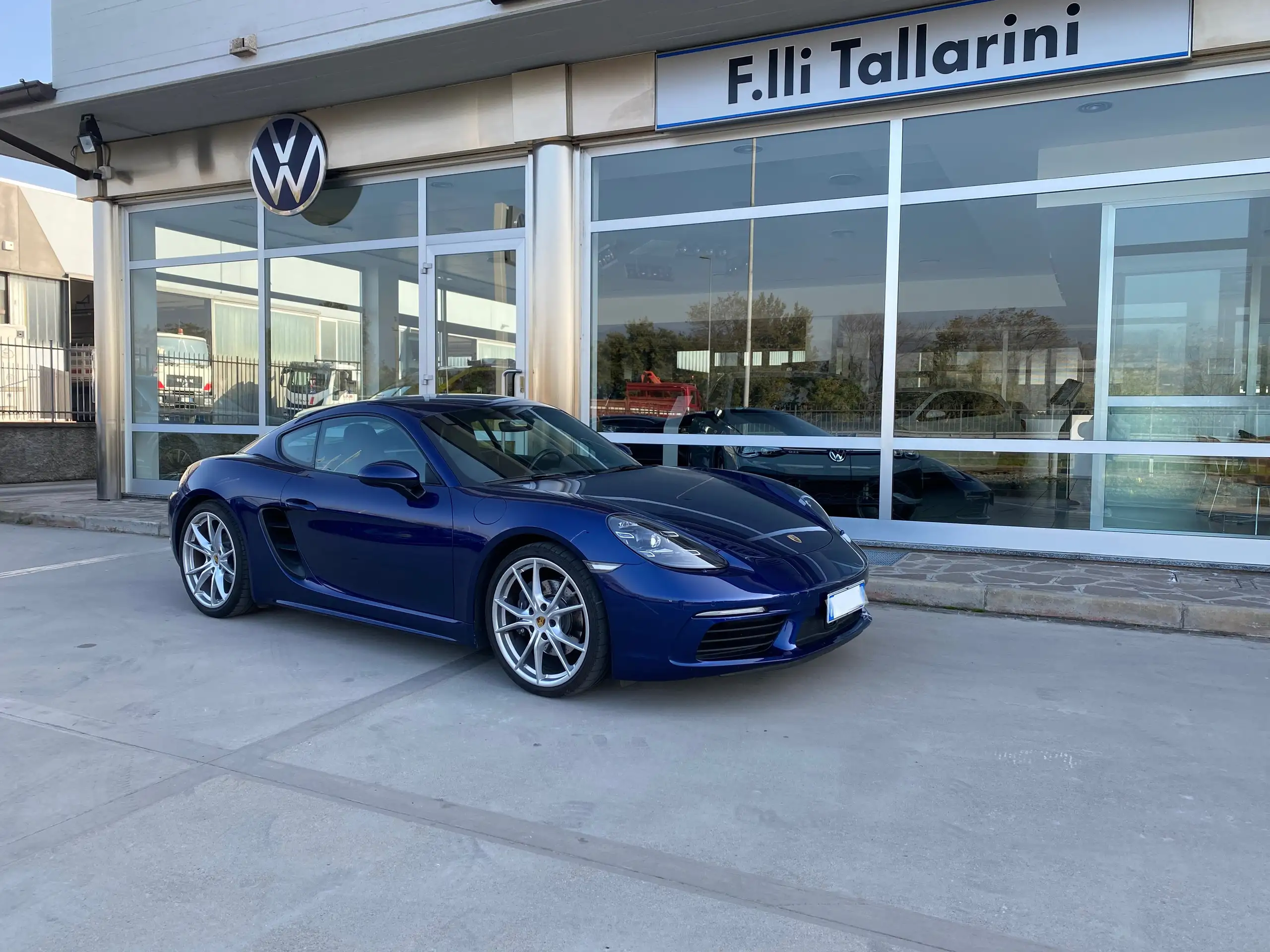 Porsche Cayman 2020