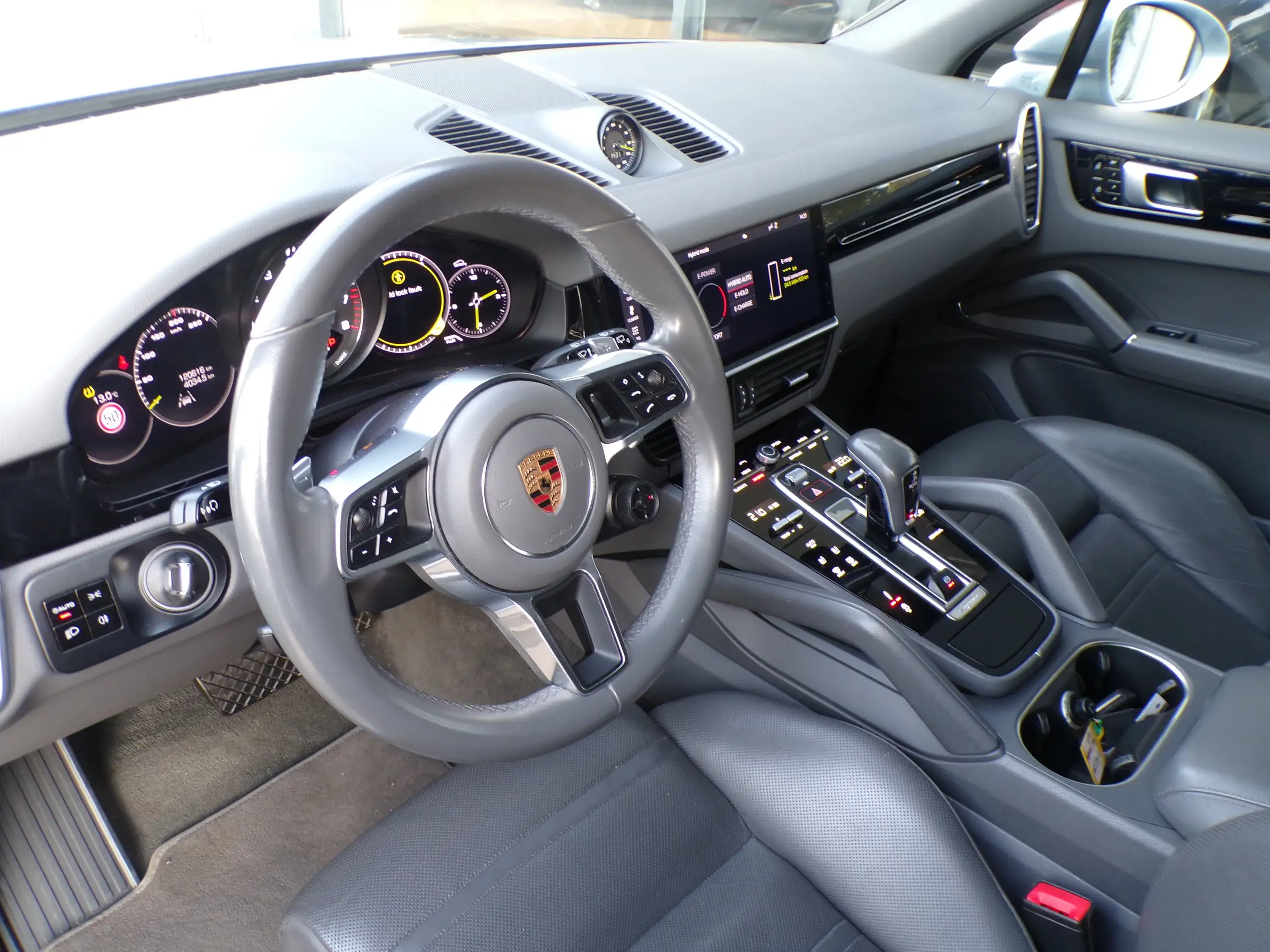 Porsche - Cayenne