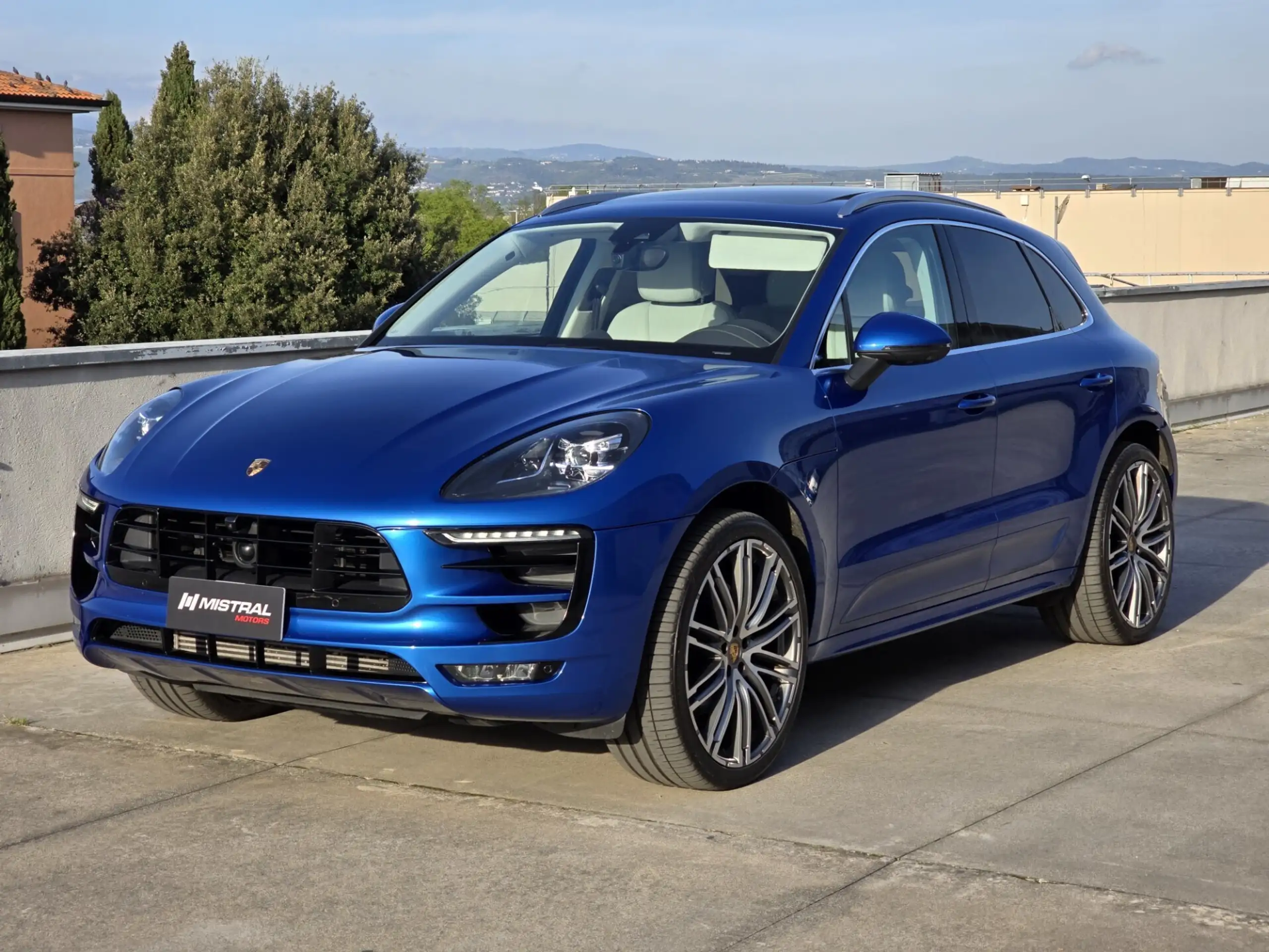 Porsche - Macan