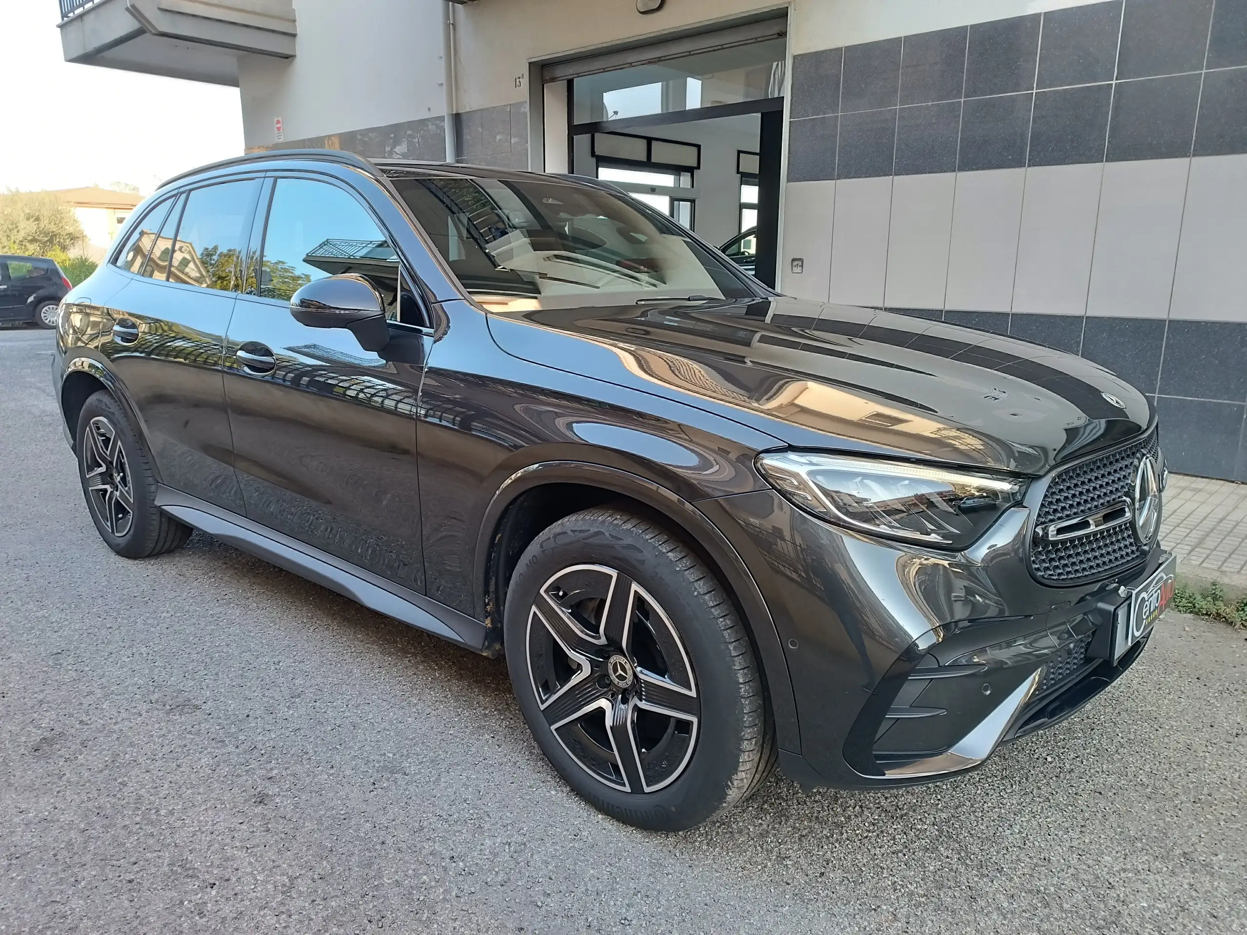 Mercedes-Benz - GLC 220