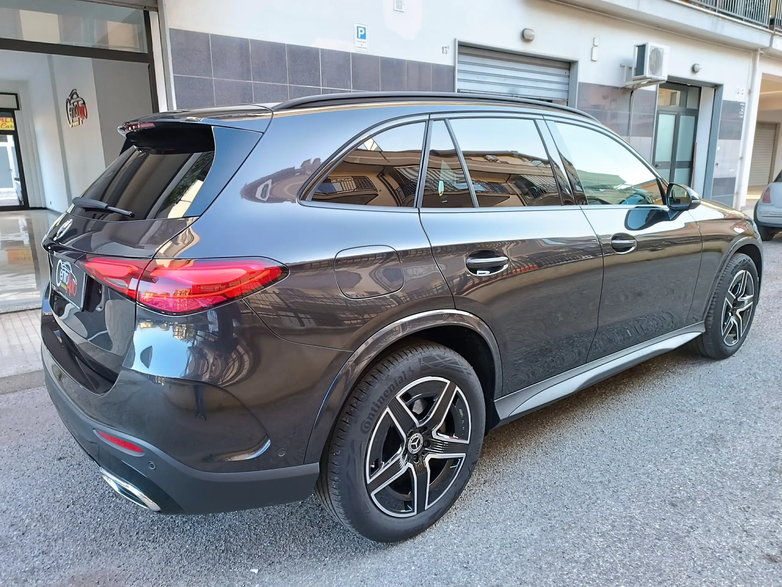 Mercedes-Benz - GLC 220