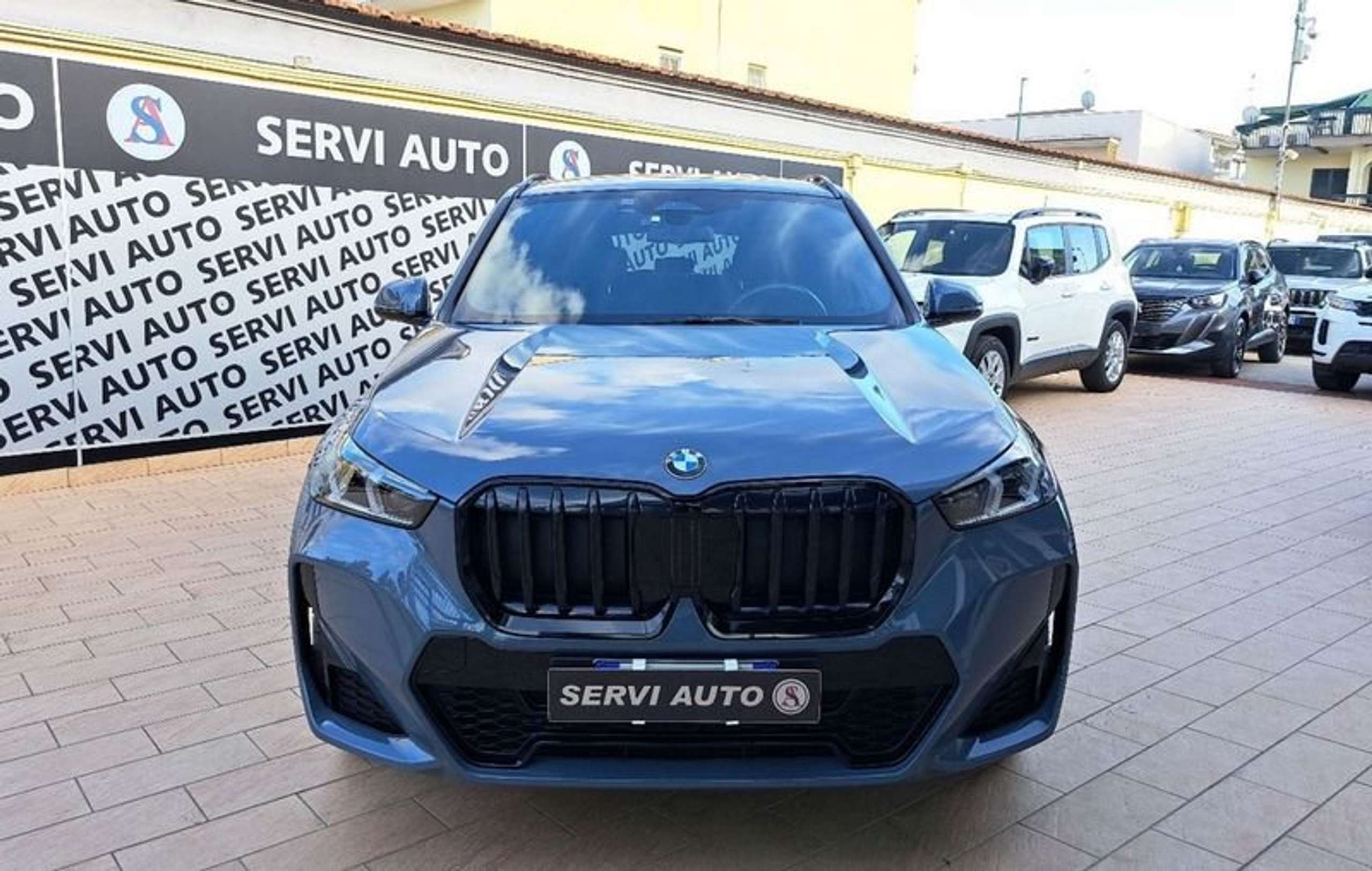 BMW - X1