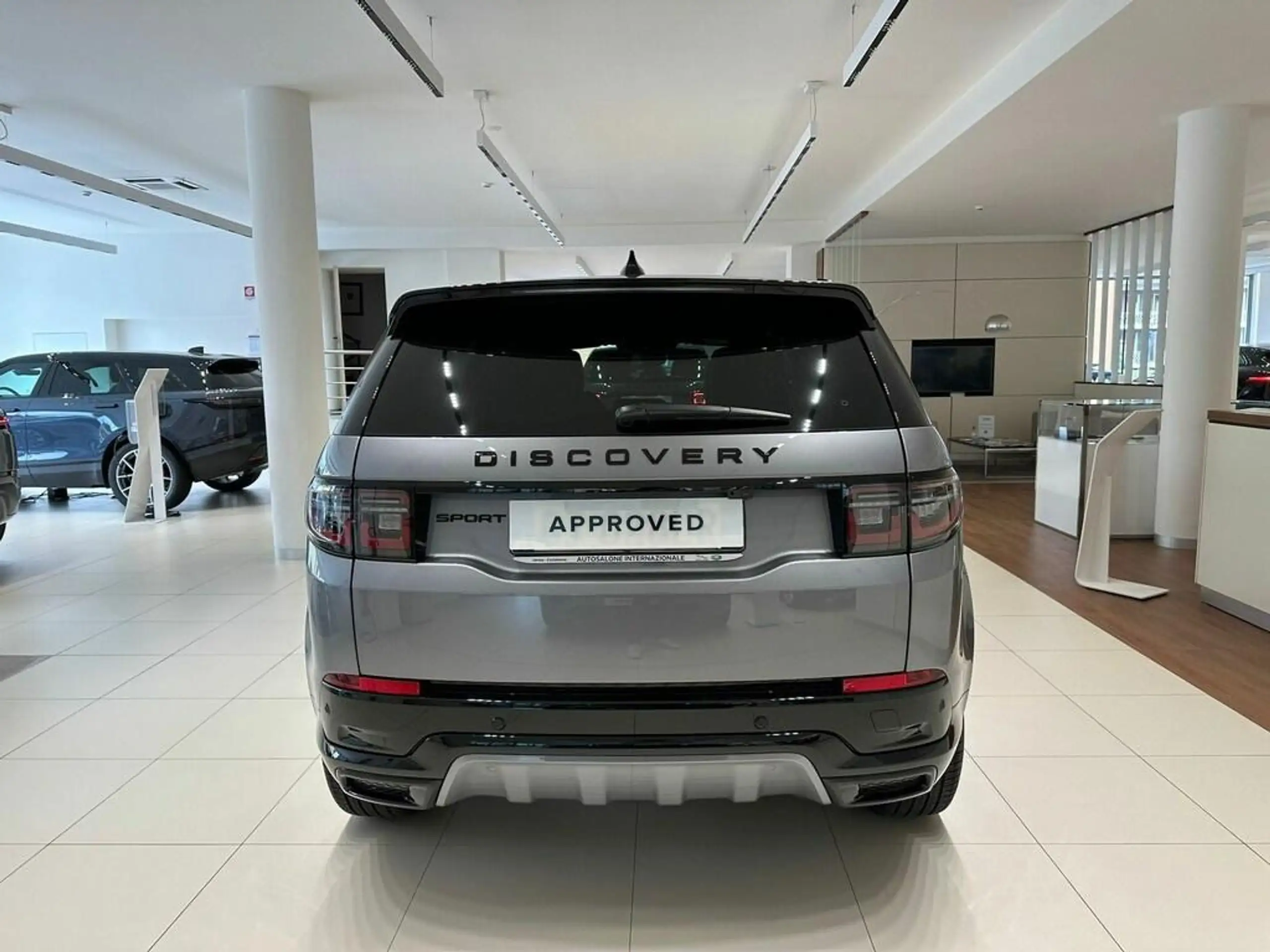 Land Rover - Discovery Sport