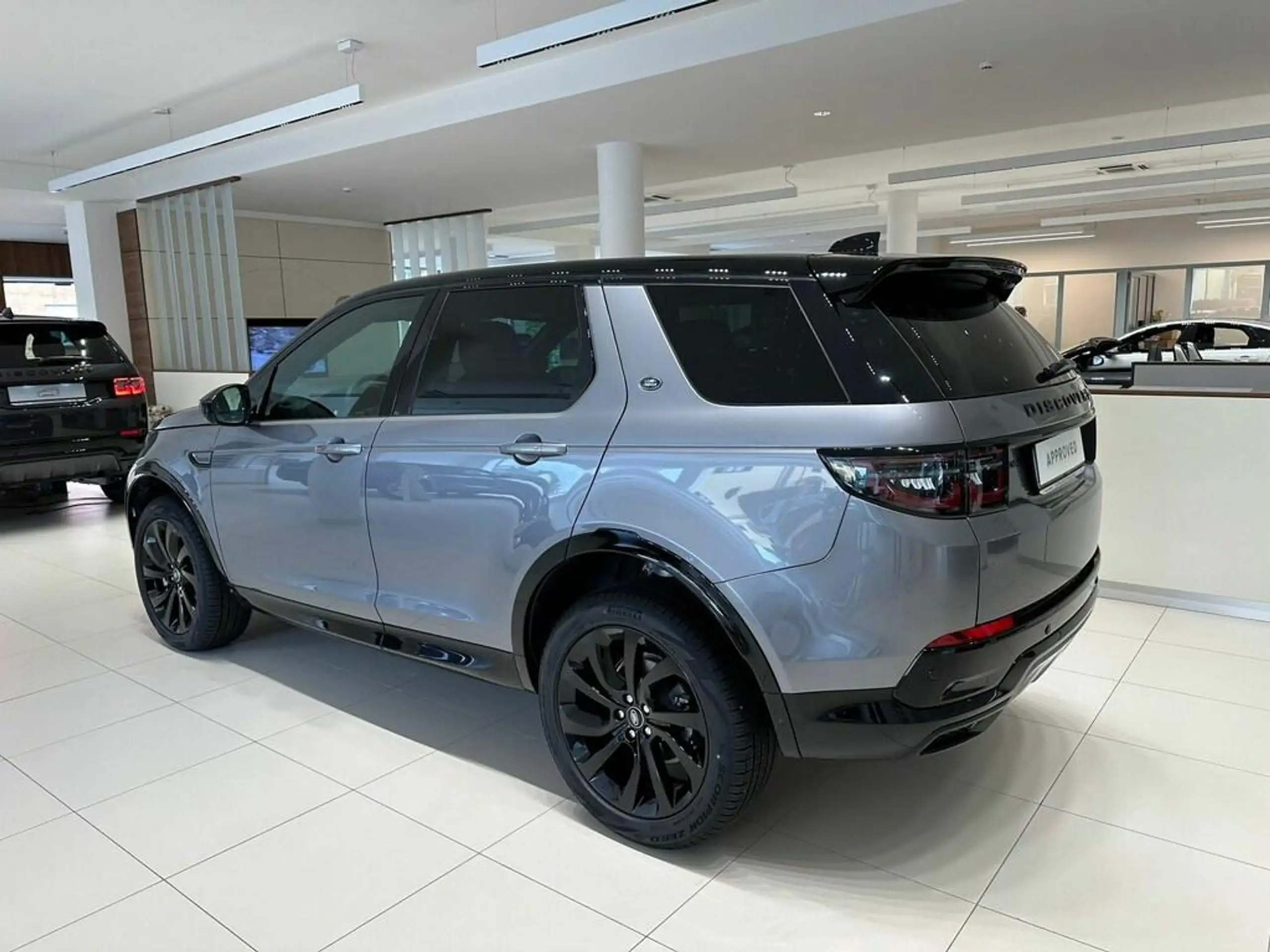 Land Rover - Discovery Sport