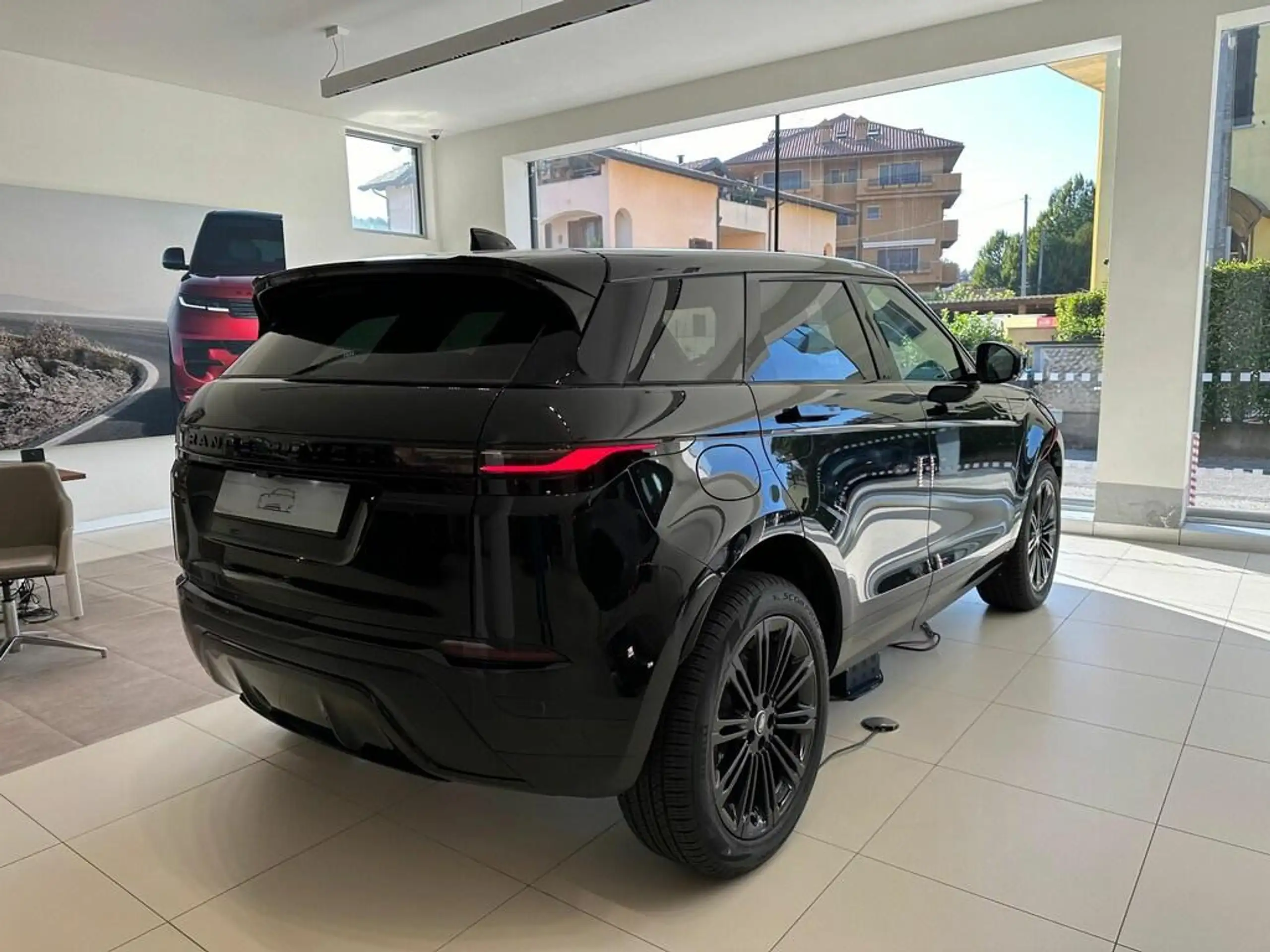 Land Rover - Range Rover Evoque