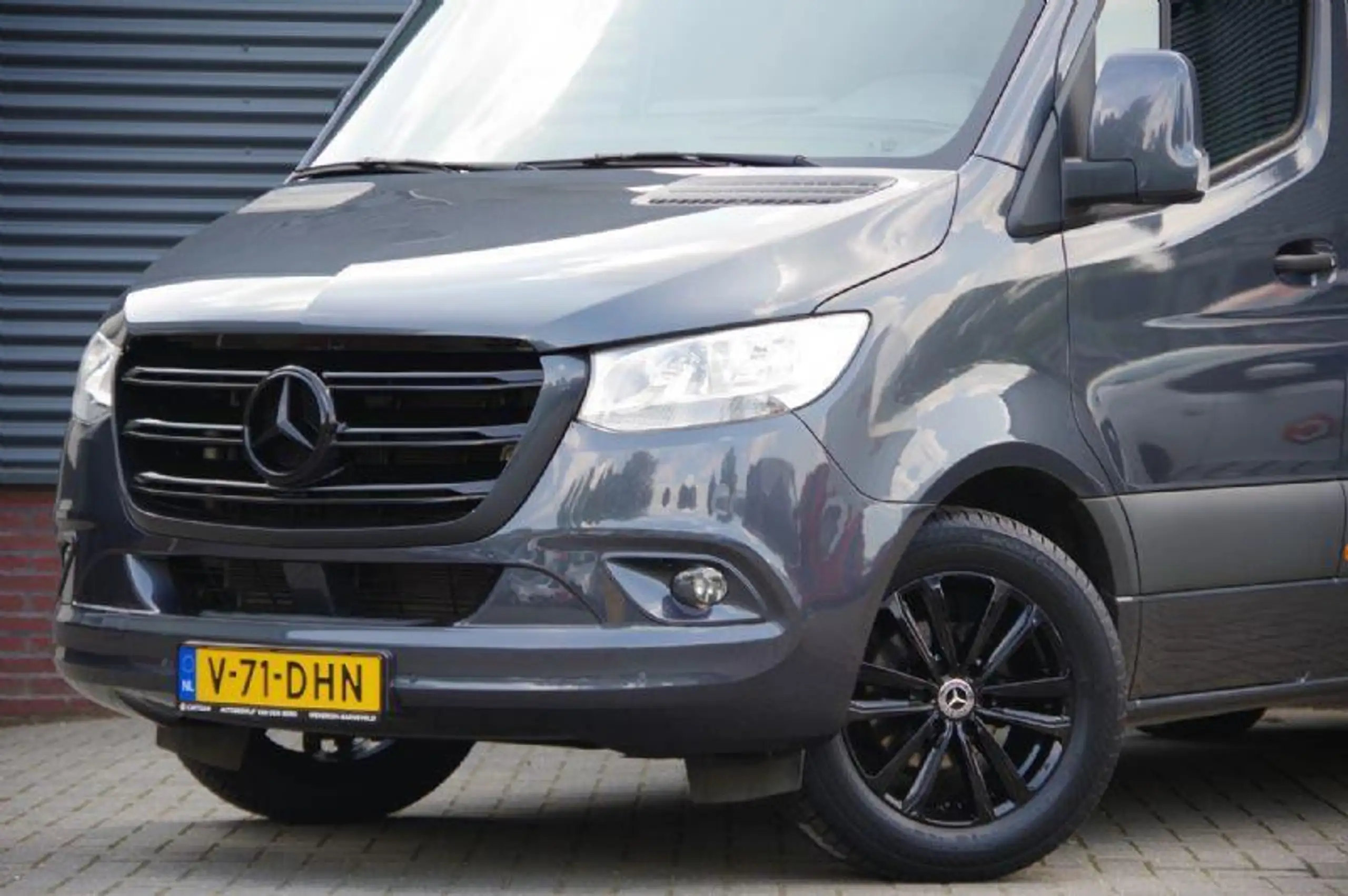 Mercedes-Benz - Sprinter