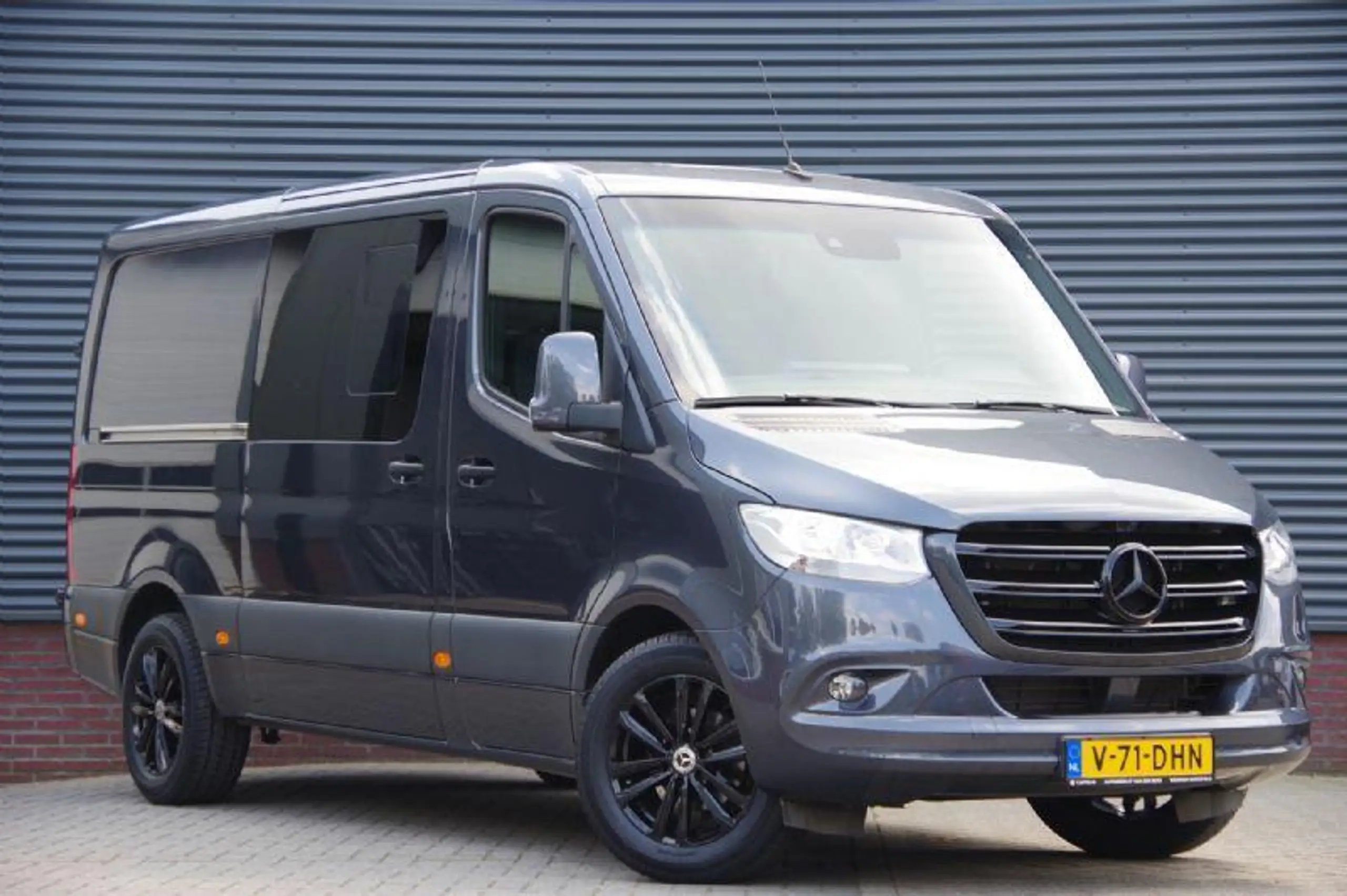 Mercedes-Benz - Sprinter