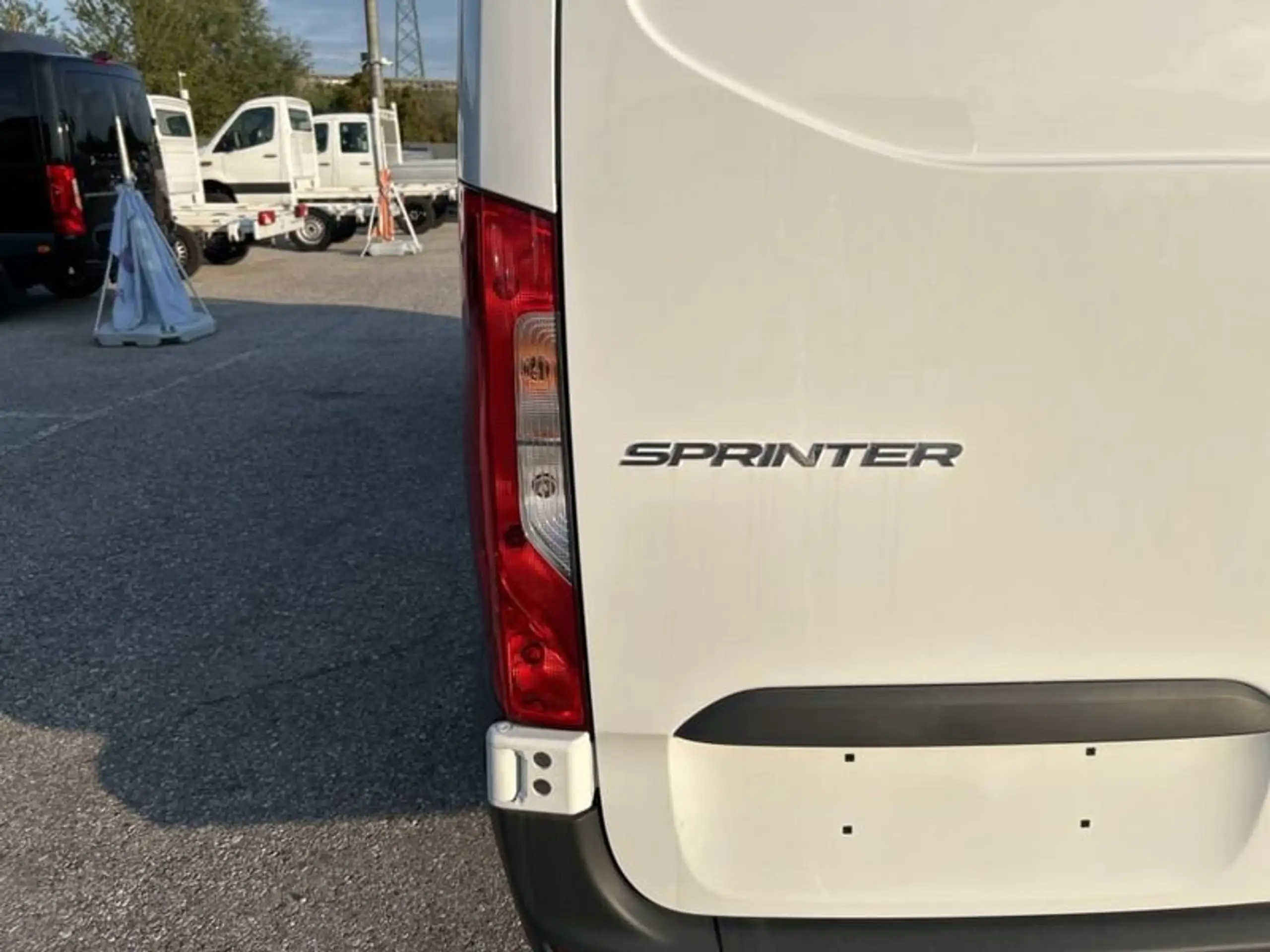 Mercedes-Benz - Sprinter