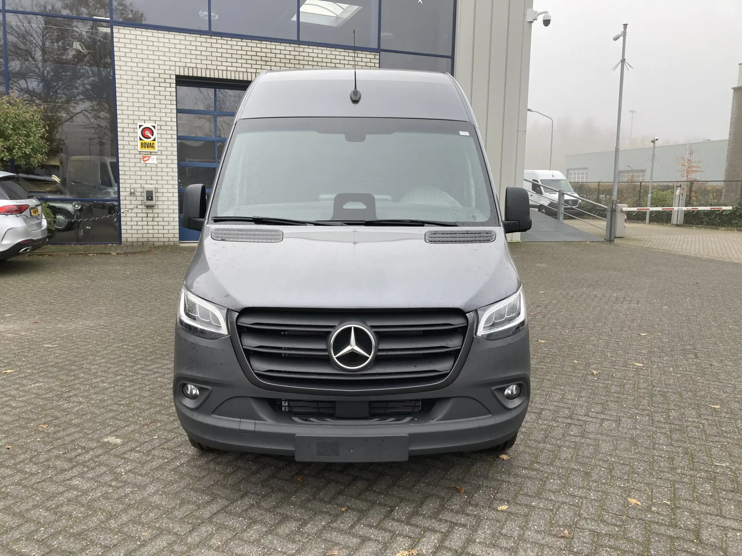 Mercedes-Benz - Sprinter