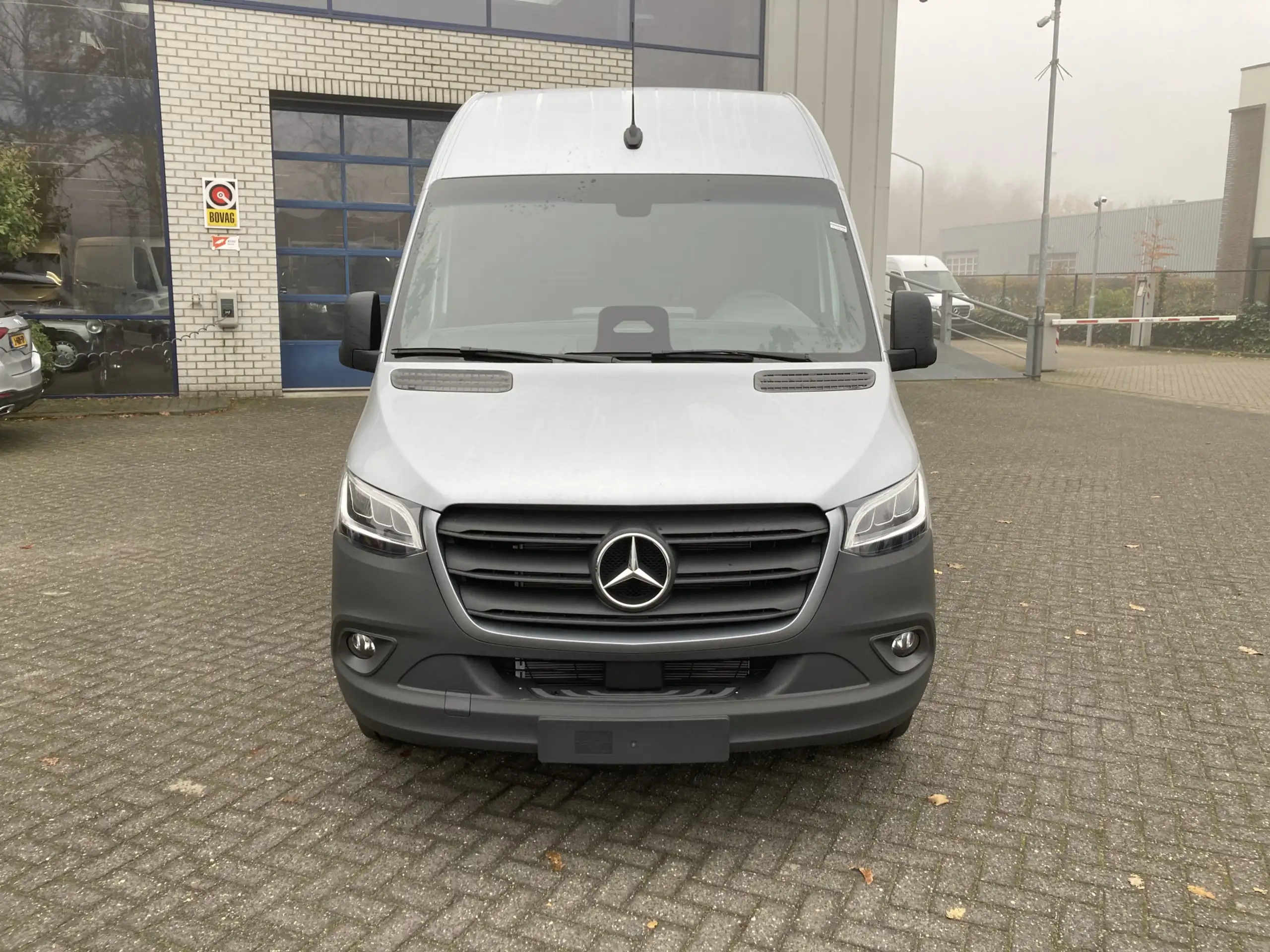 Mercedes-Benz - Sprinter