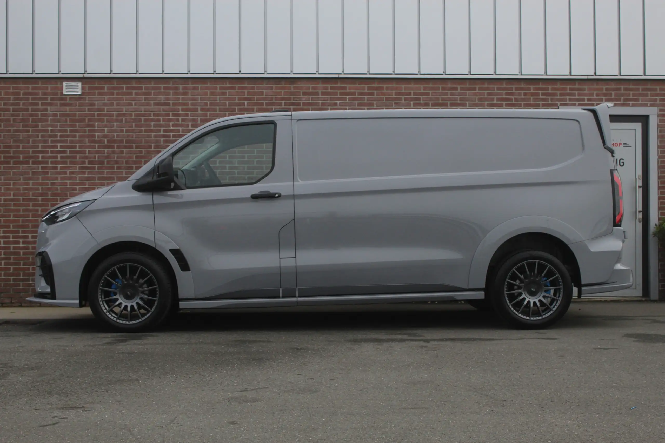 Ford - Transit Custom