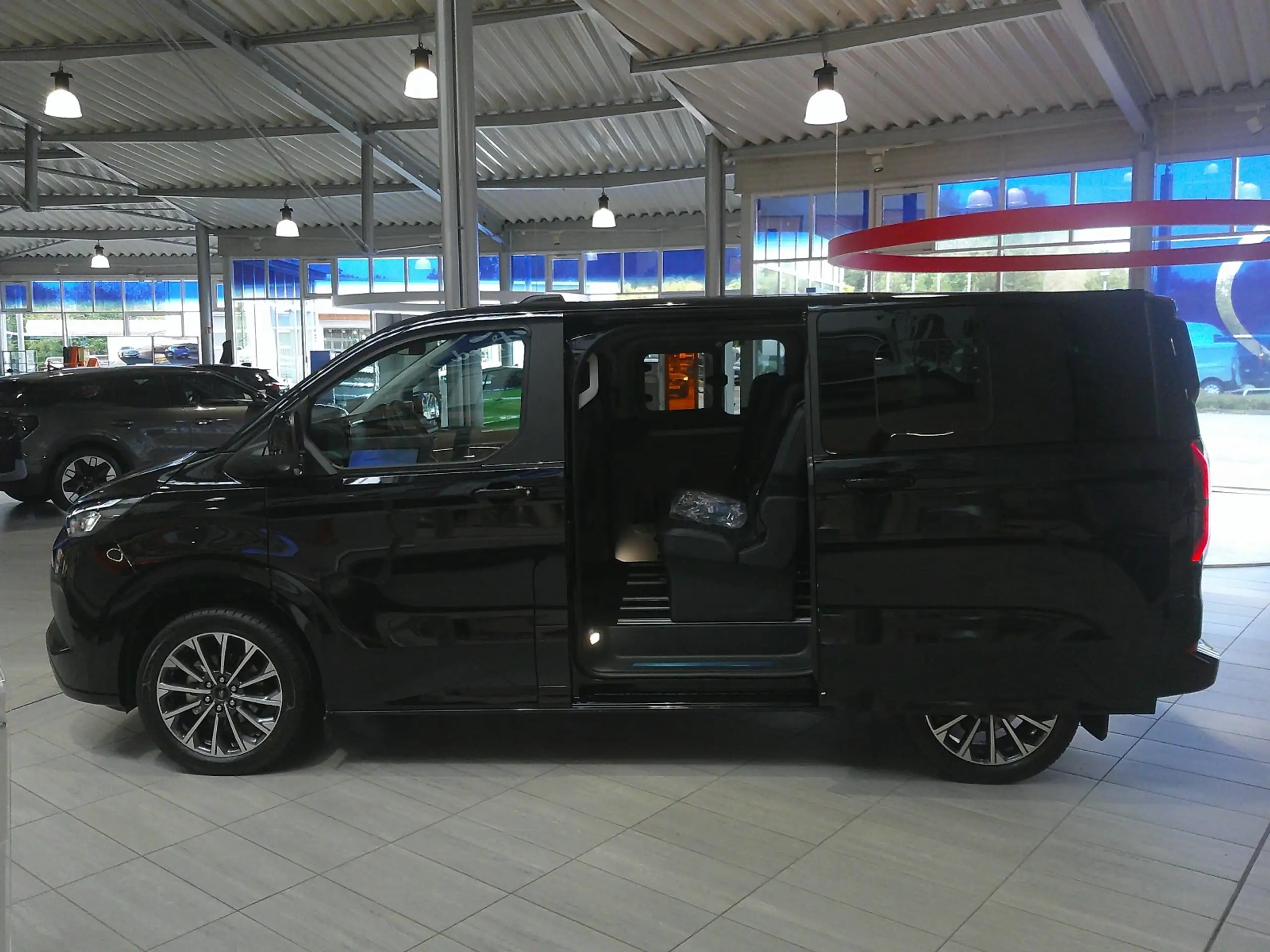 Ford - Tourneo Custom