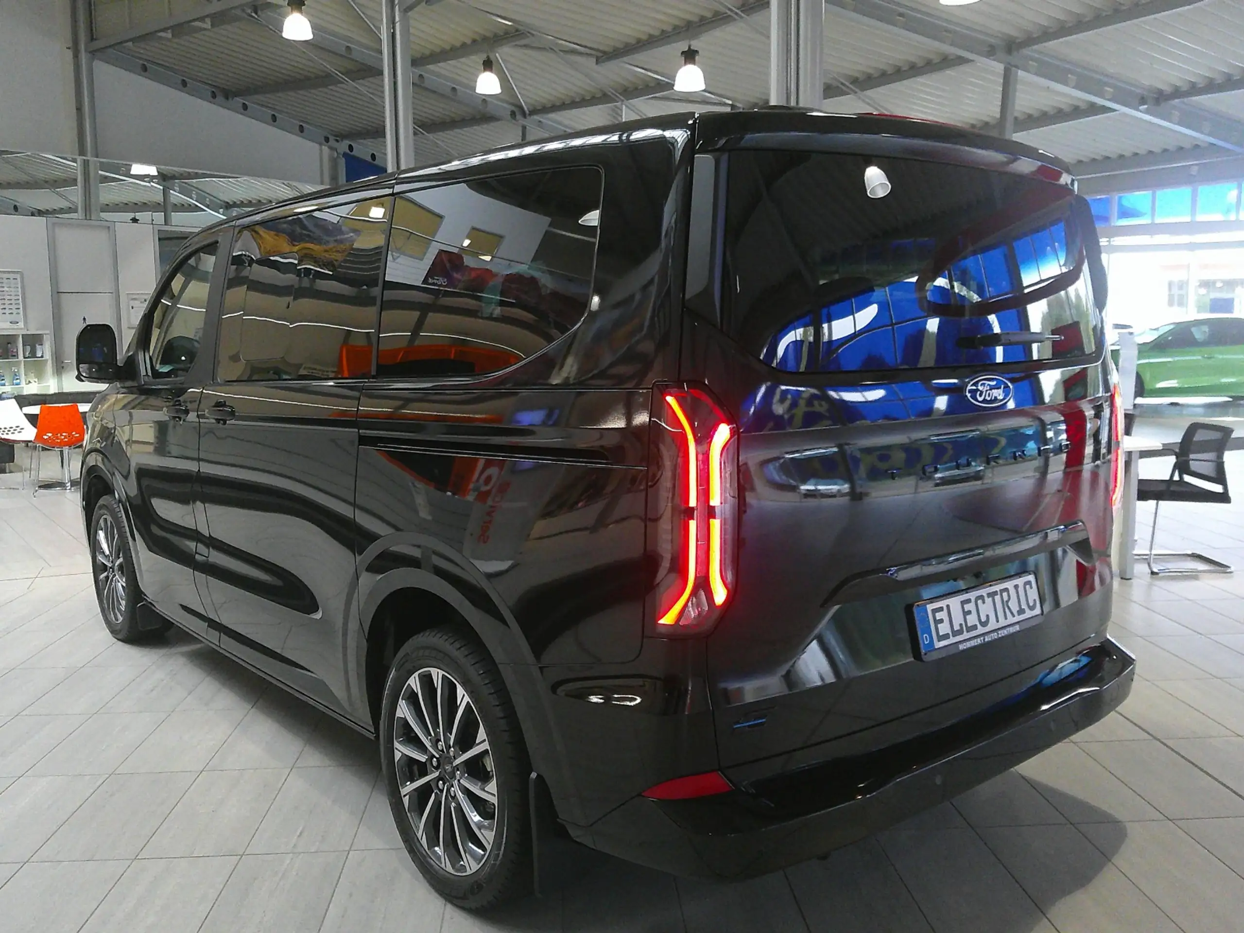 Ford - Tourneo Custom