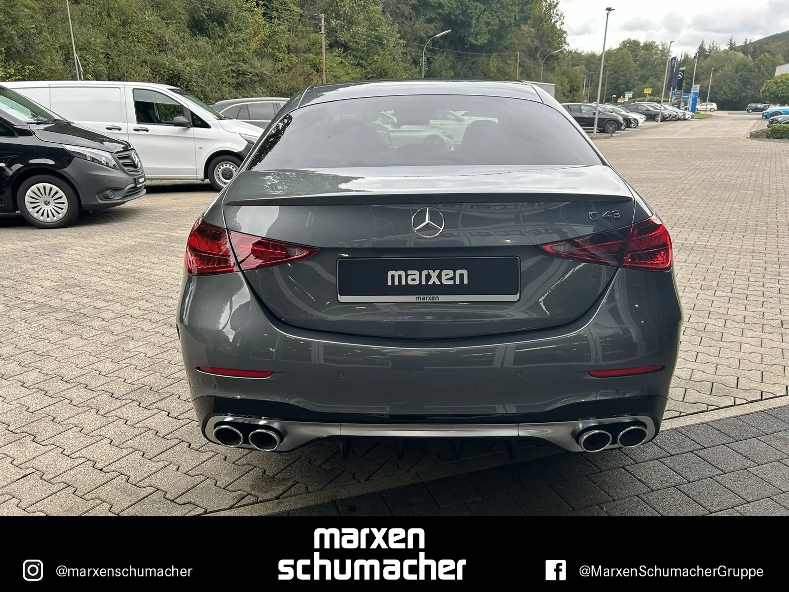 Mercedes-Benz - C 43 AMG