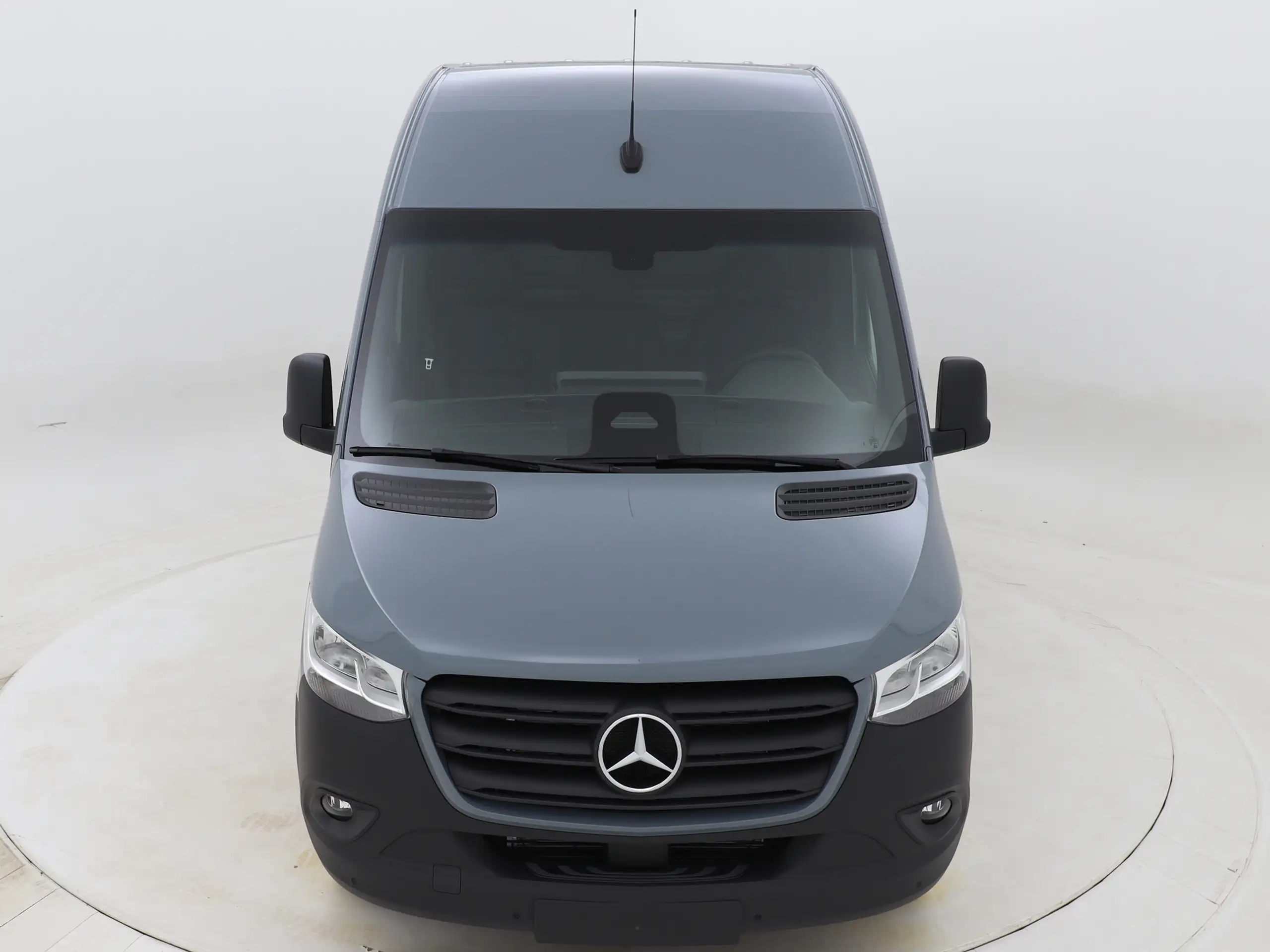 Mercedes-Benz - Sprinter