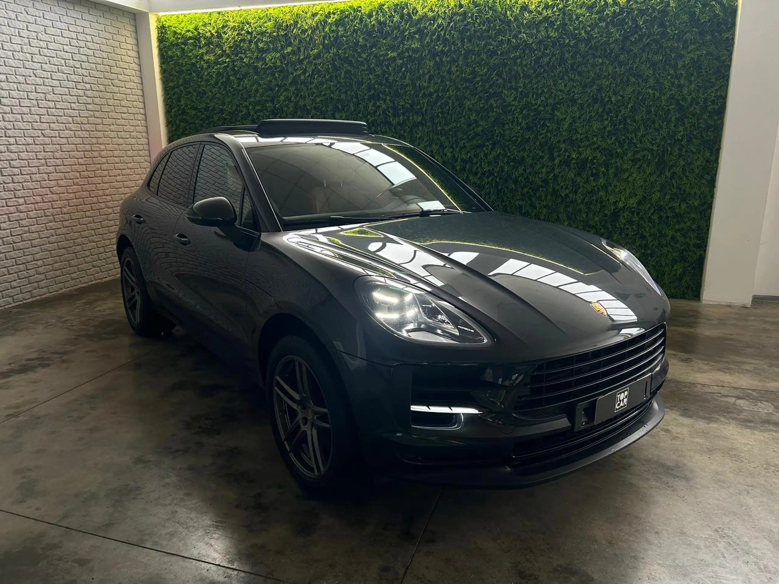 Porsche - Macan