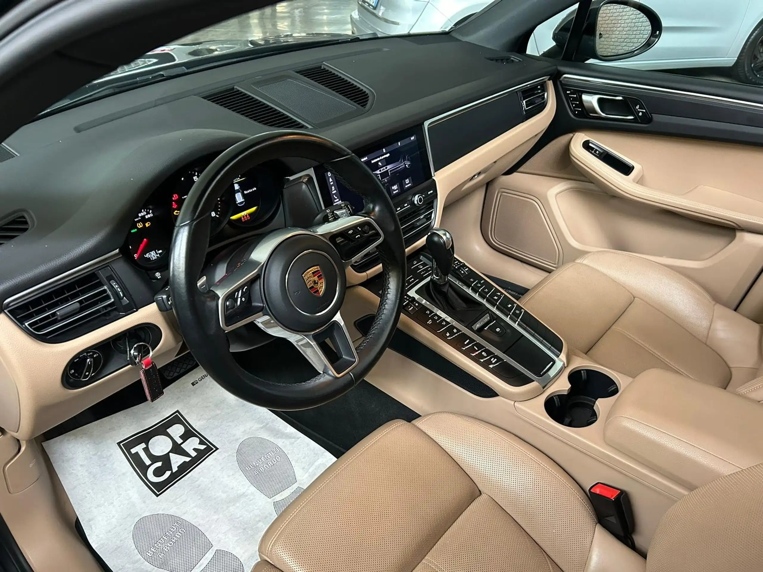 Porsche - Macan