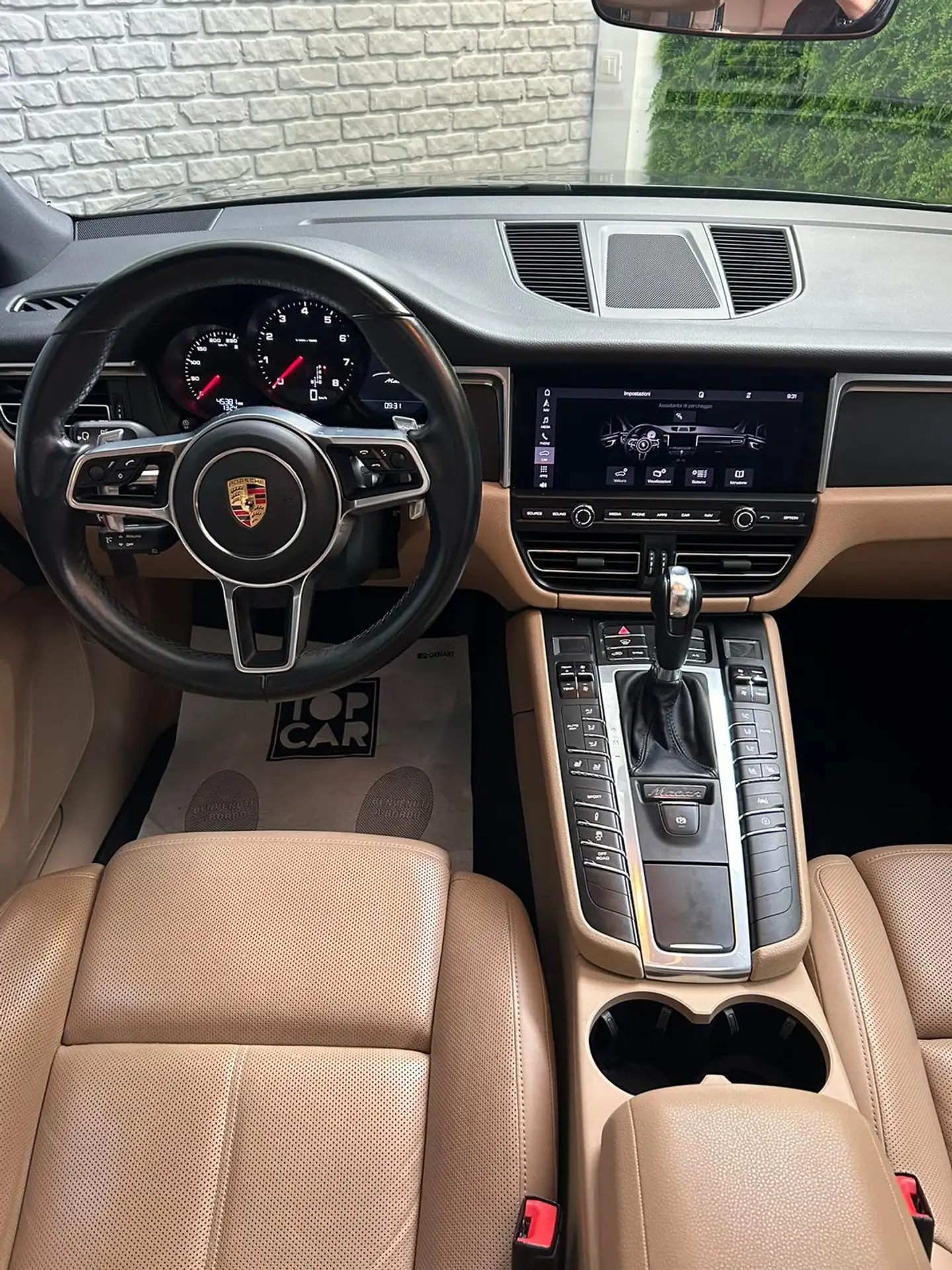 Porsche - Macan