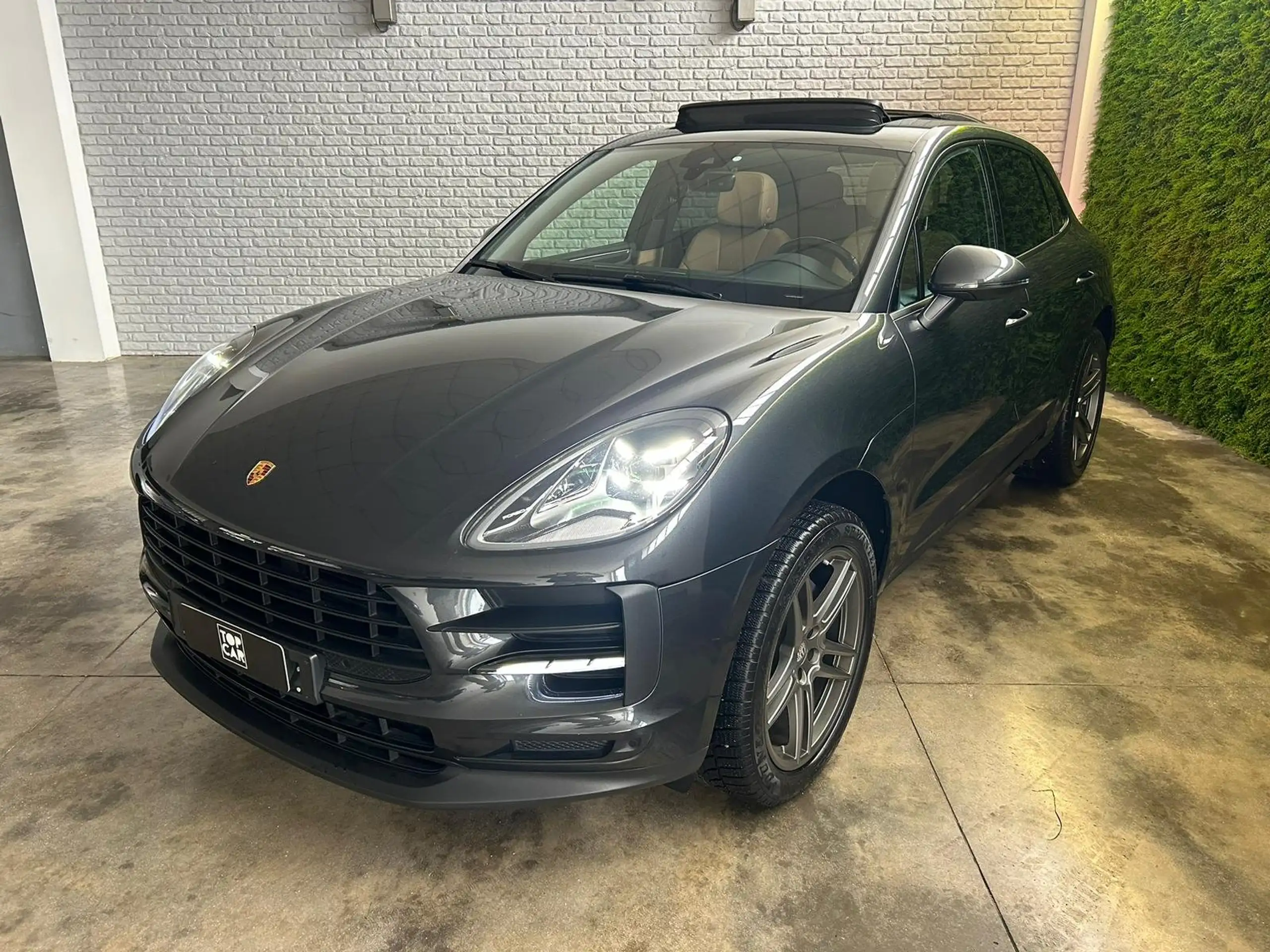 Porsche - Macan