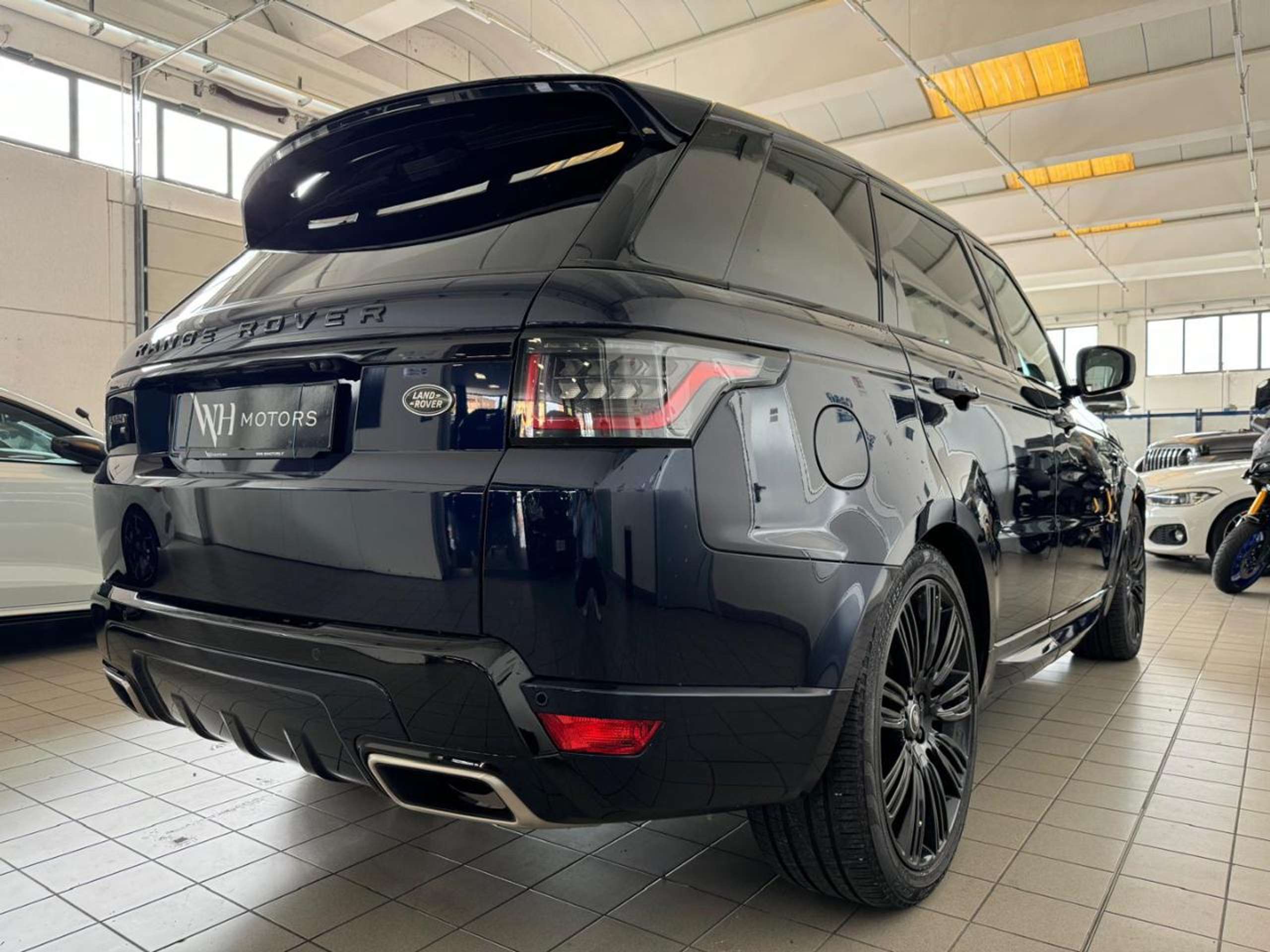 Land Rover - Range Rover Sport