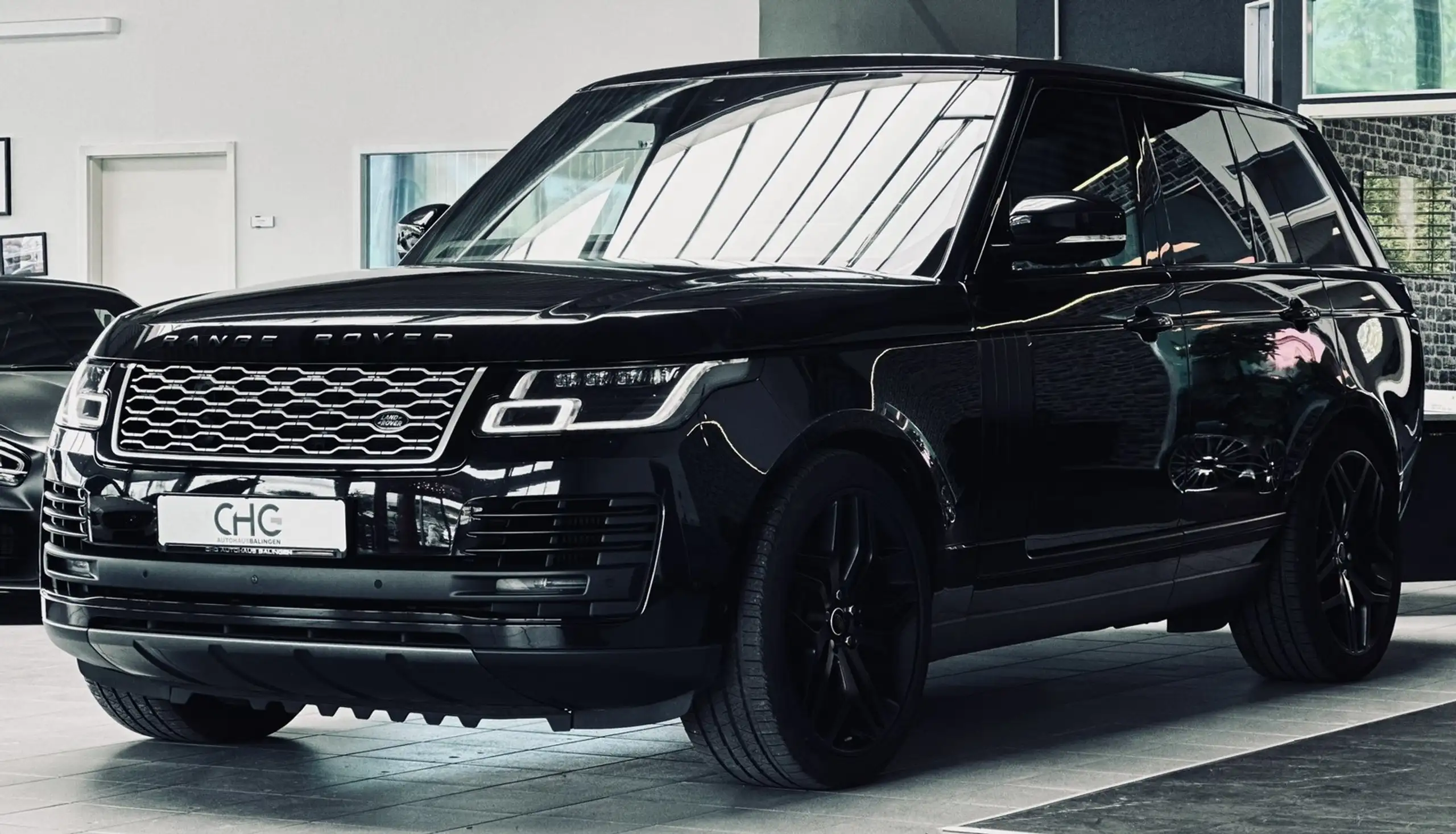 Land Rover - Range Rover