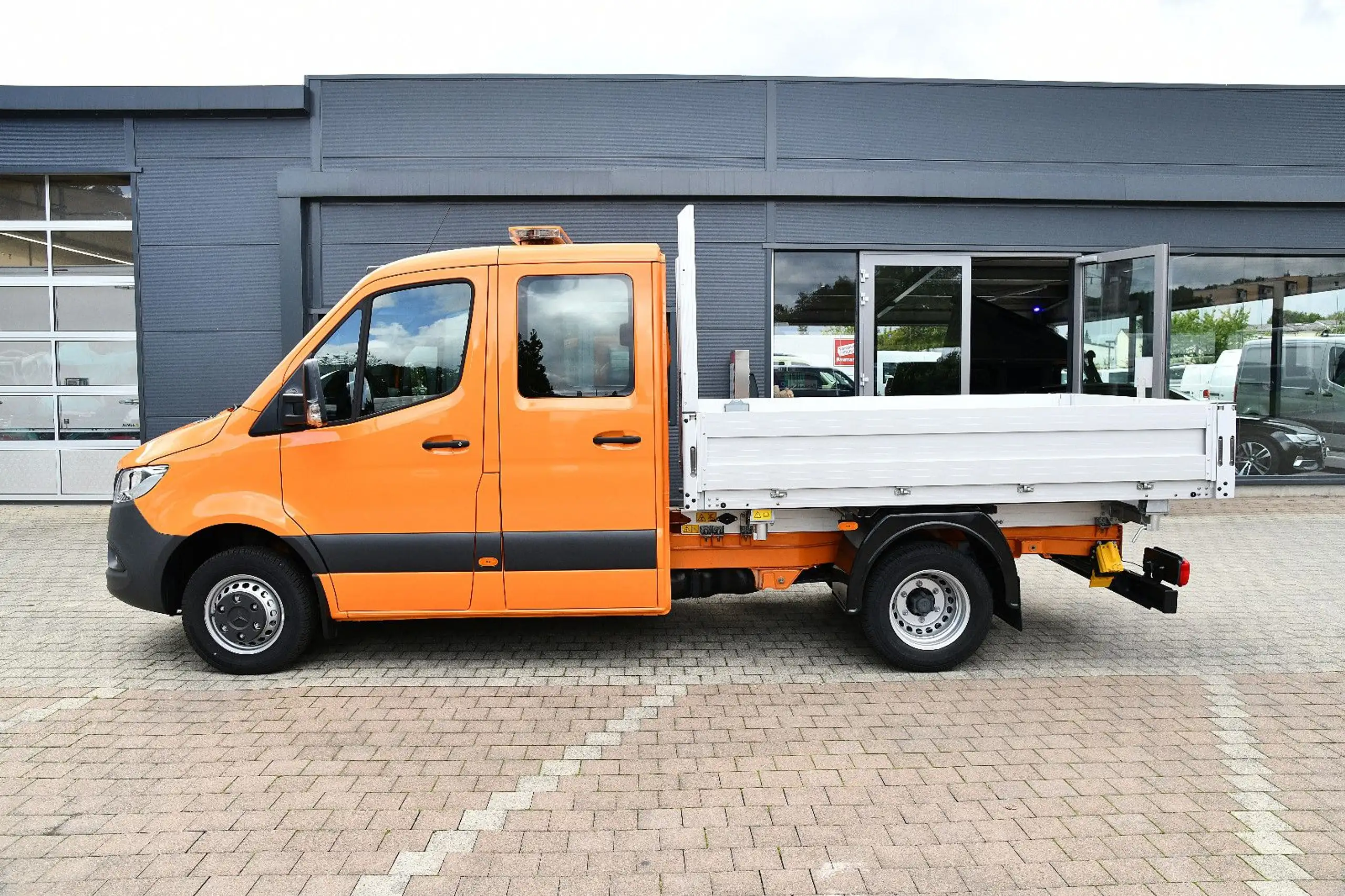 Mercedes-Benz - Sprinter