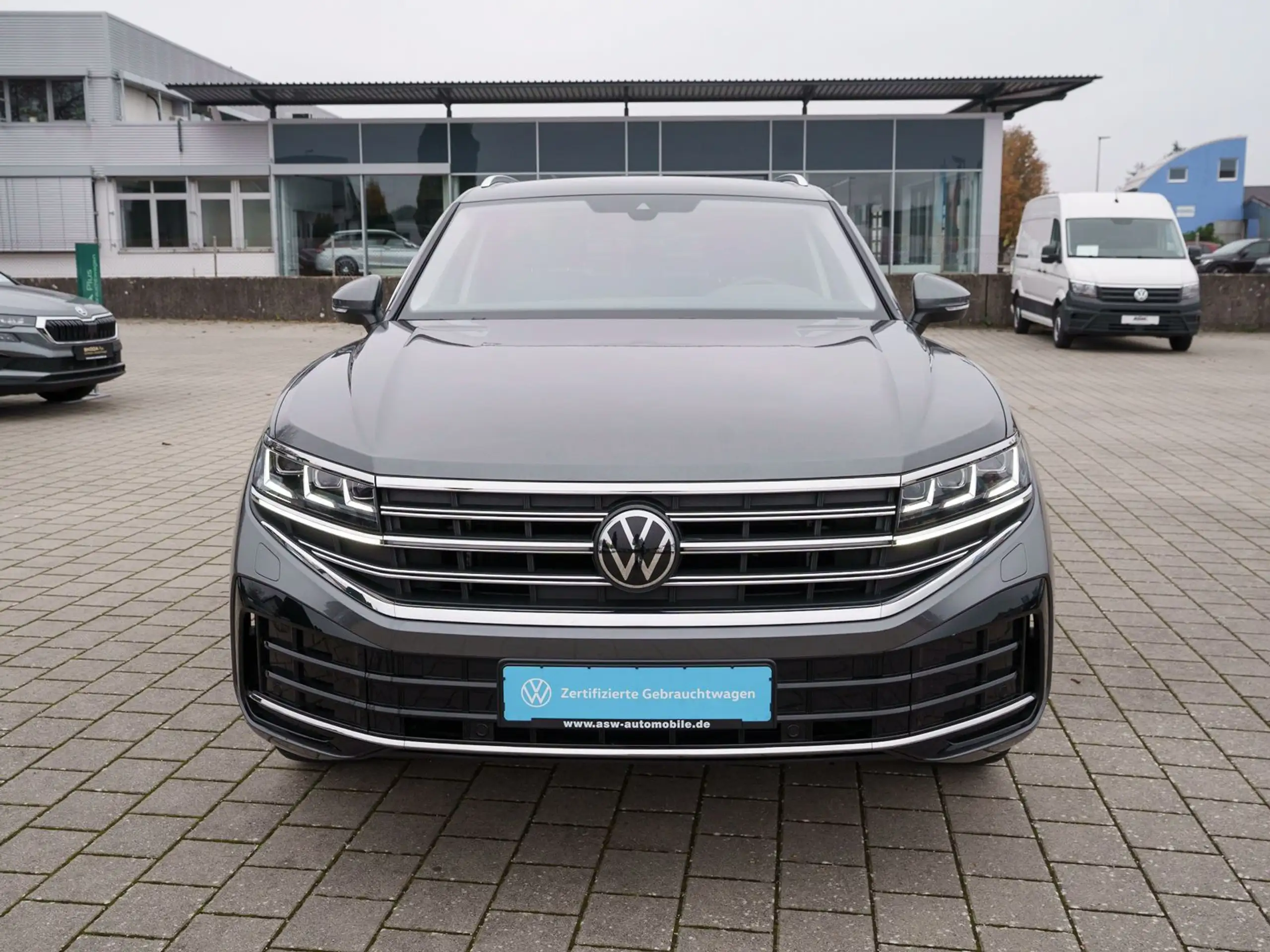 Volkswagen - Touareg