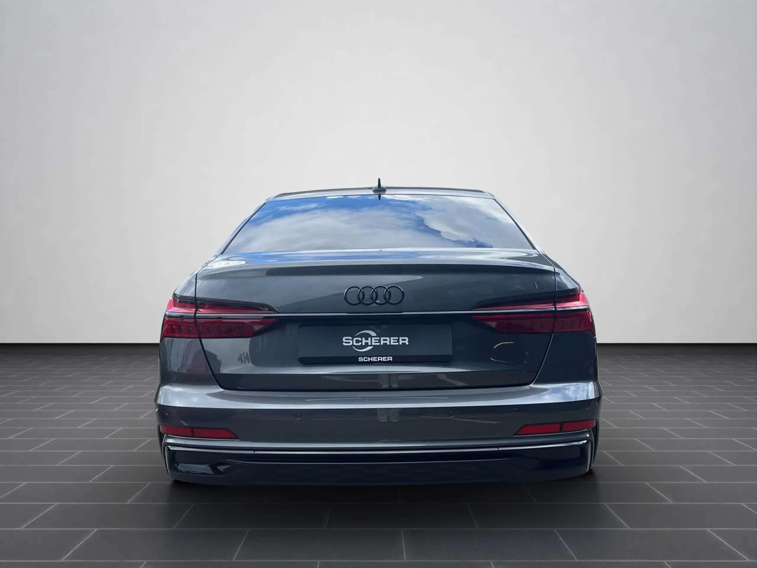 Audi - A6