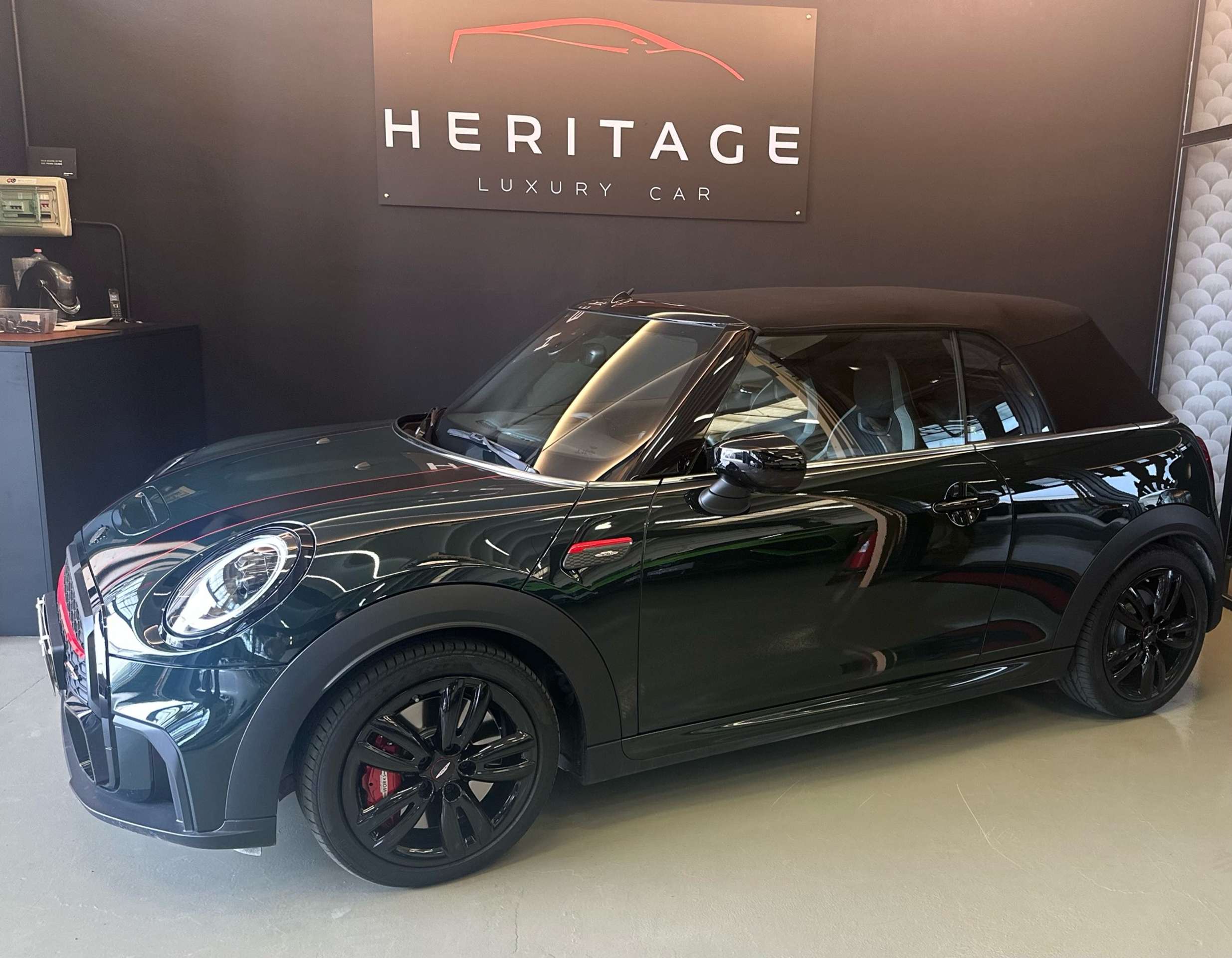 MINI - John Cooper Works Cabrio