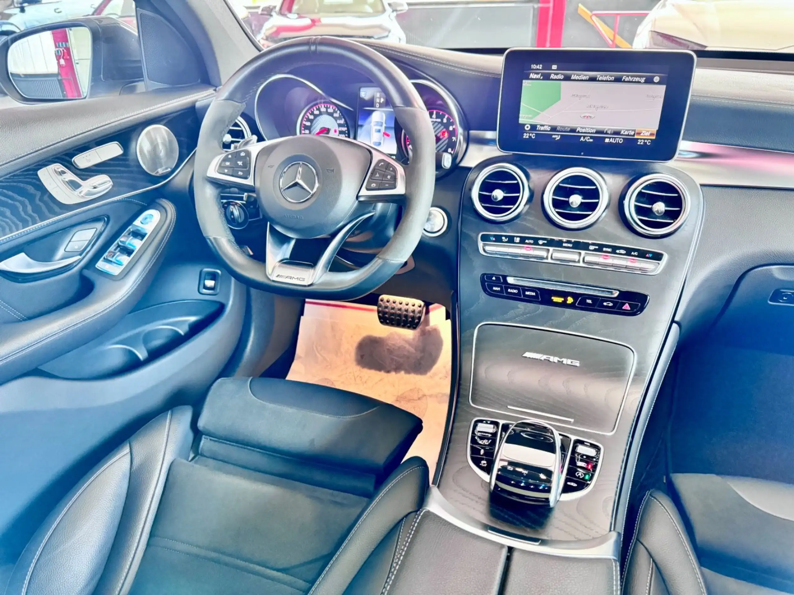 Mercedes-Benz - GLC 63 AMG