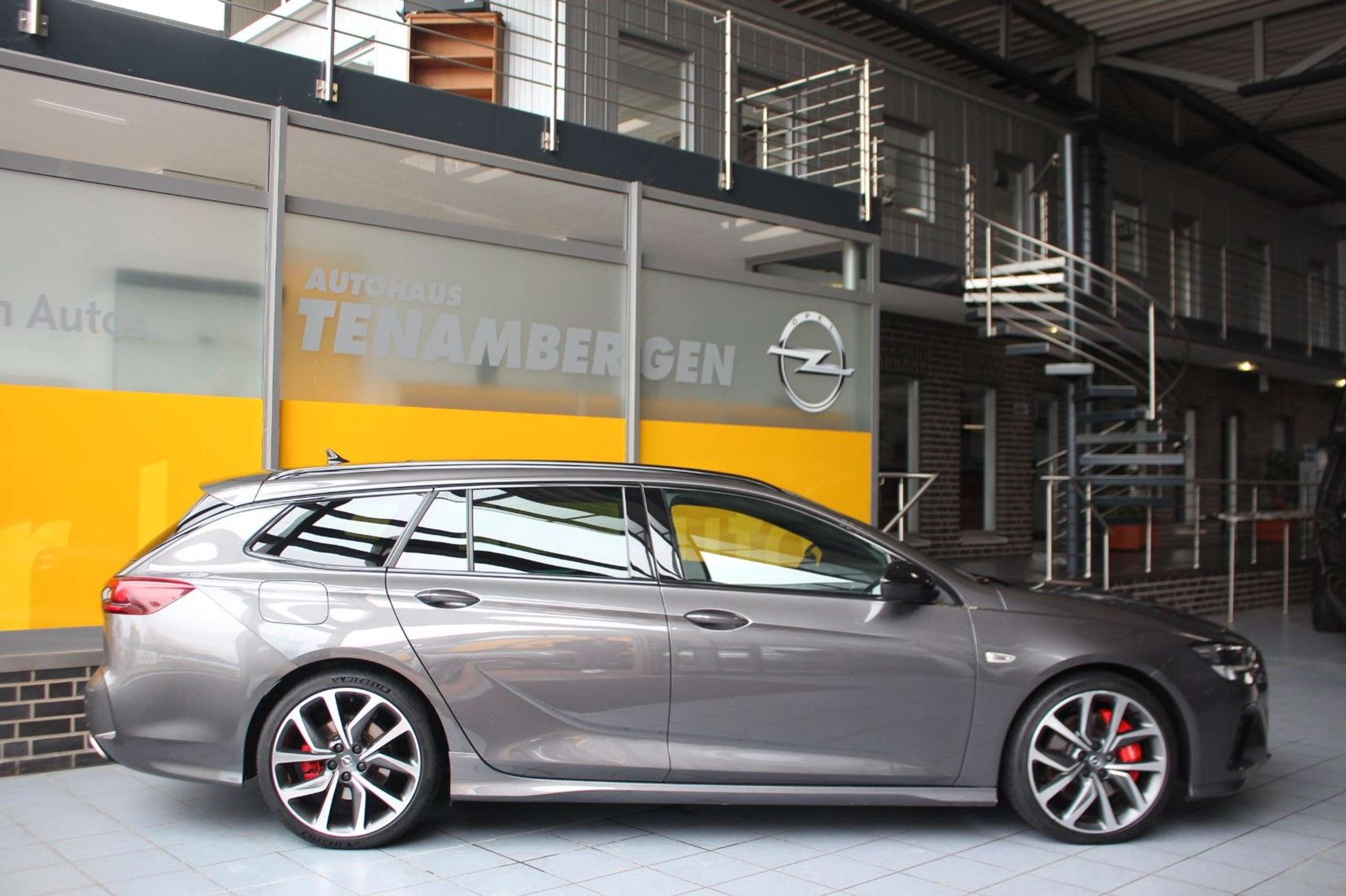 Opel - Insignia