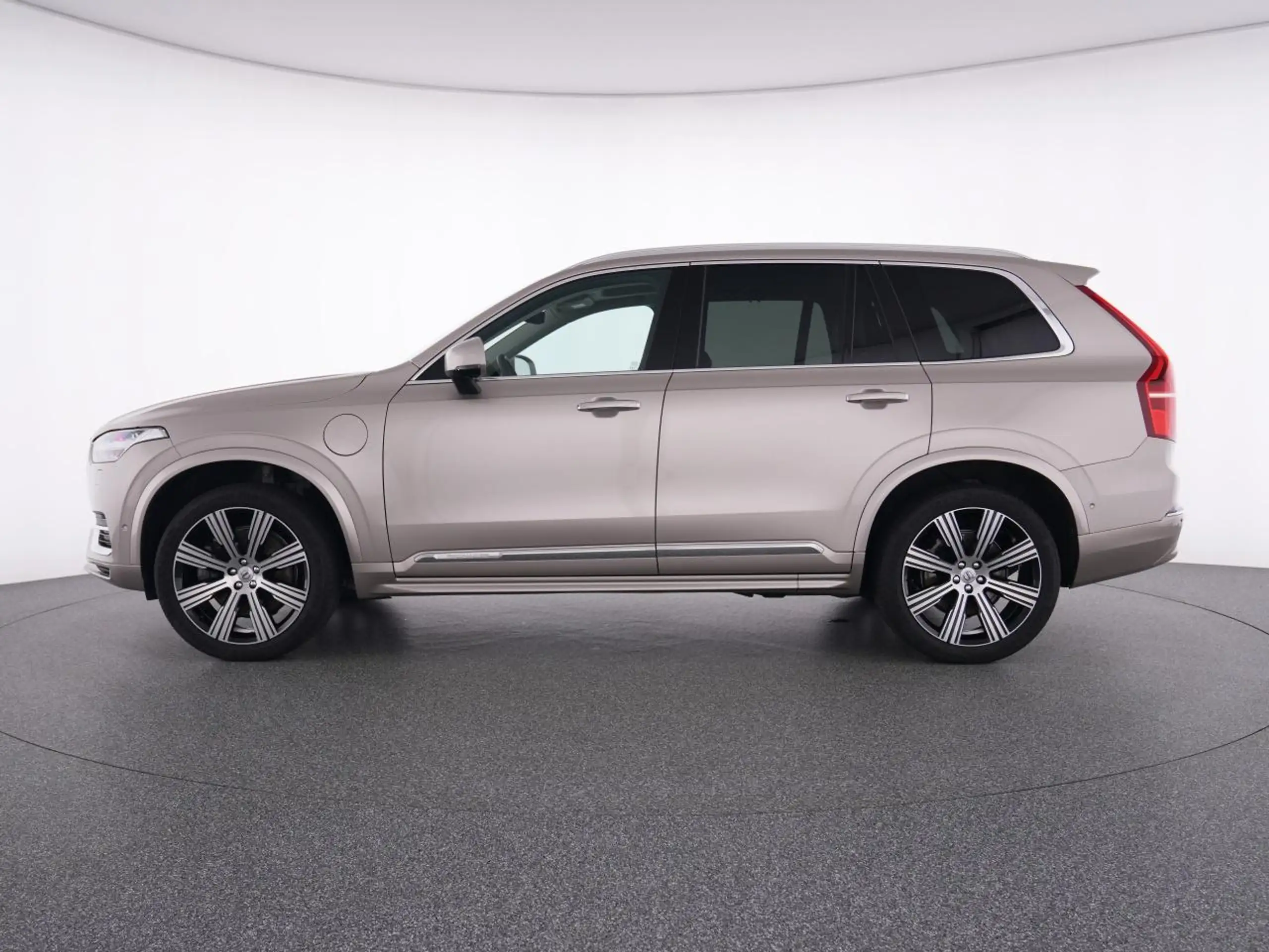 Volvo - XC90