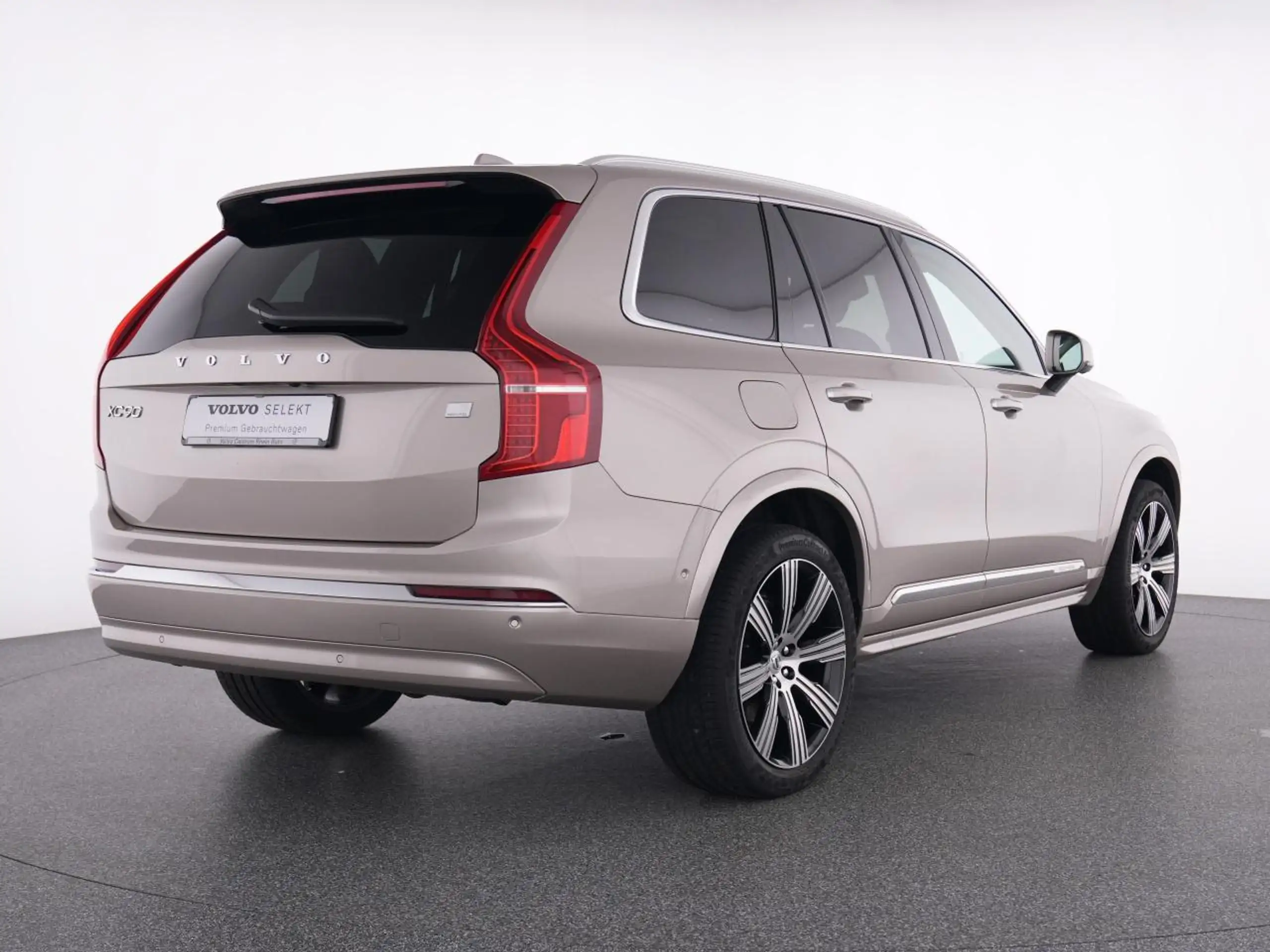 Volvo - XC90