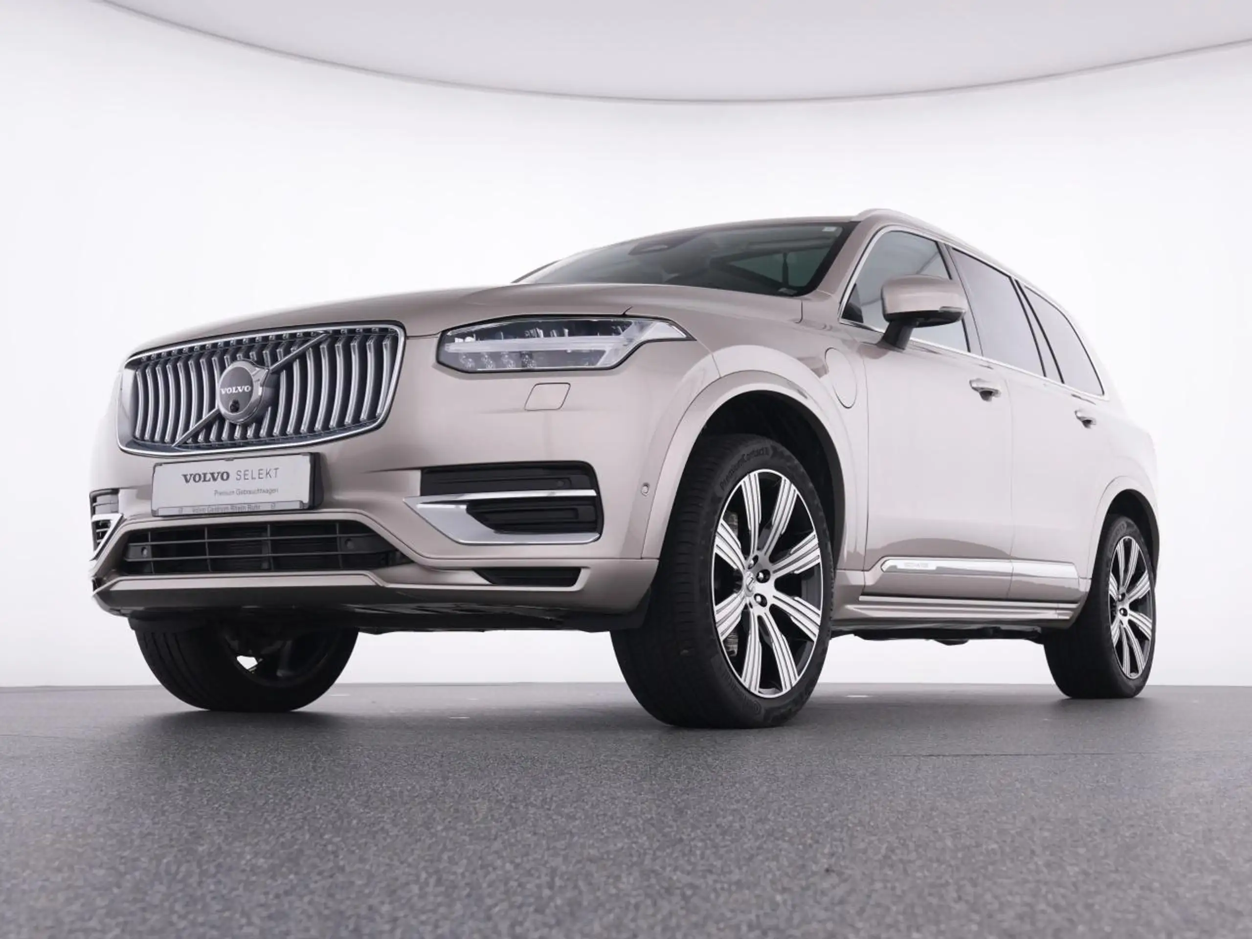 Volvo - XC90