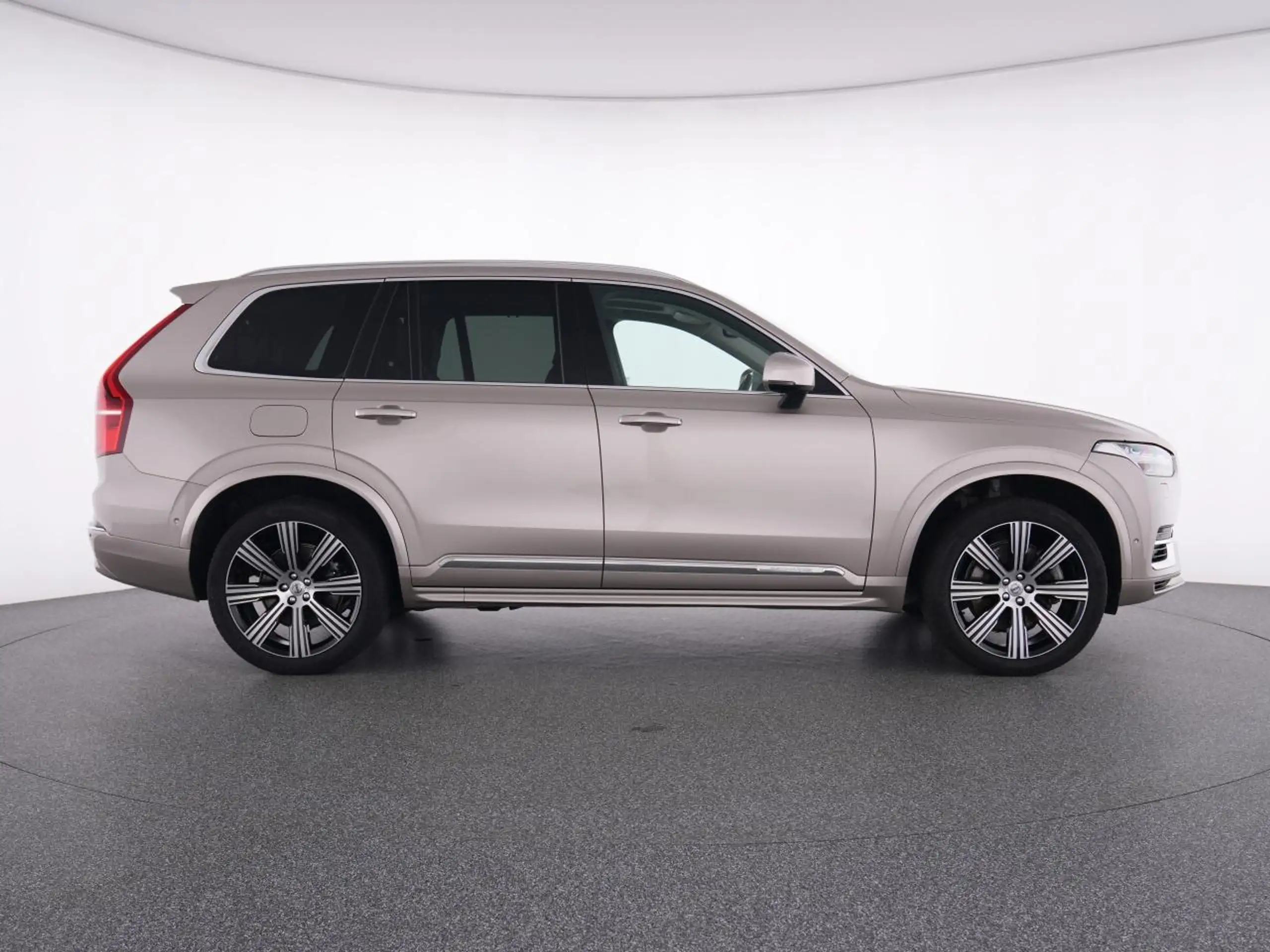 Volvo - XC90