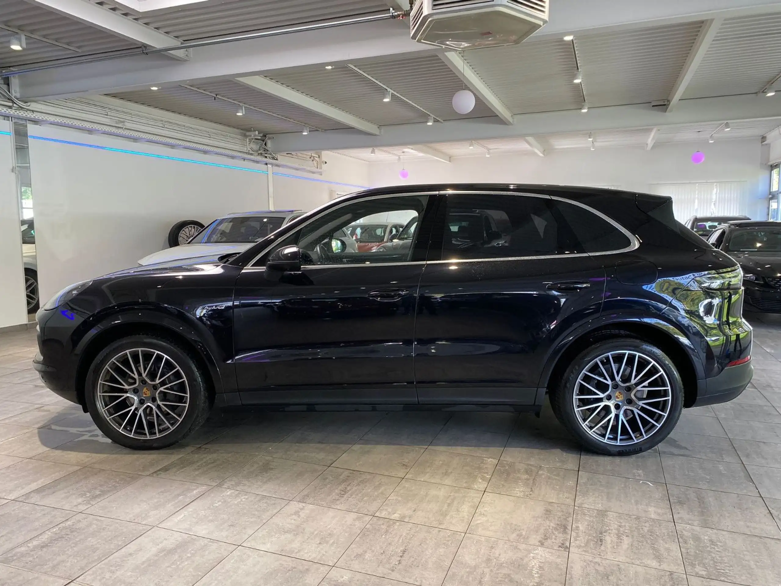 Porsche - Cayenne