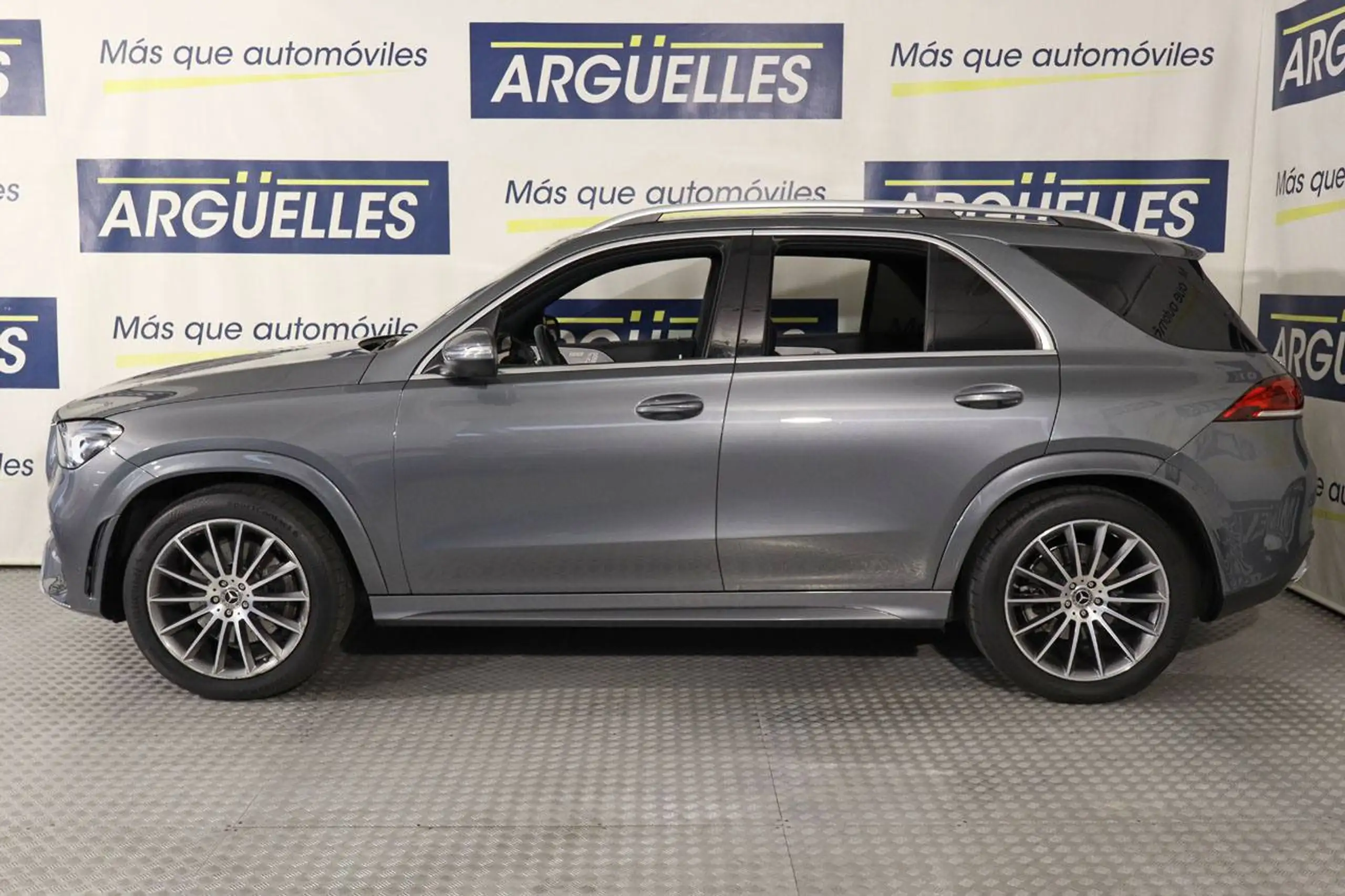 Mercedes-Benz - GLE 300