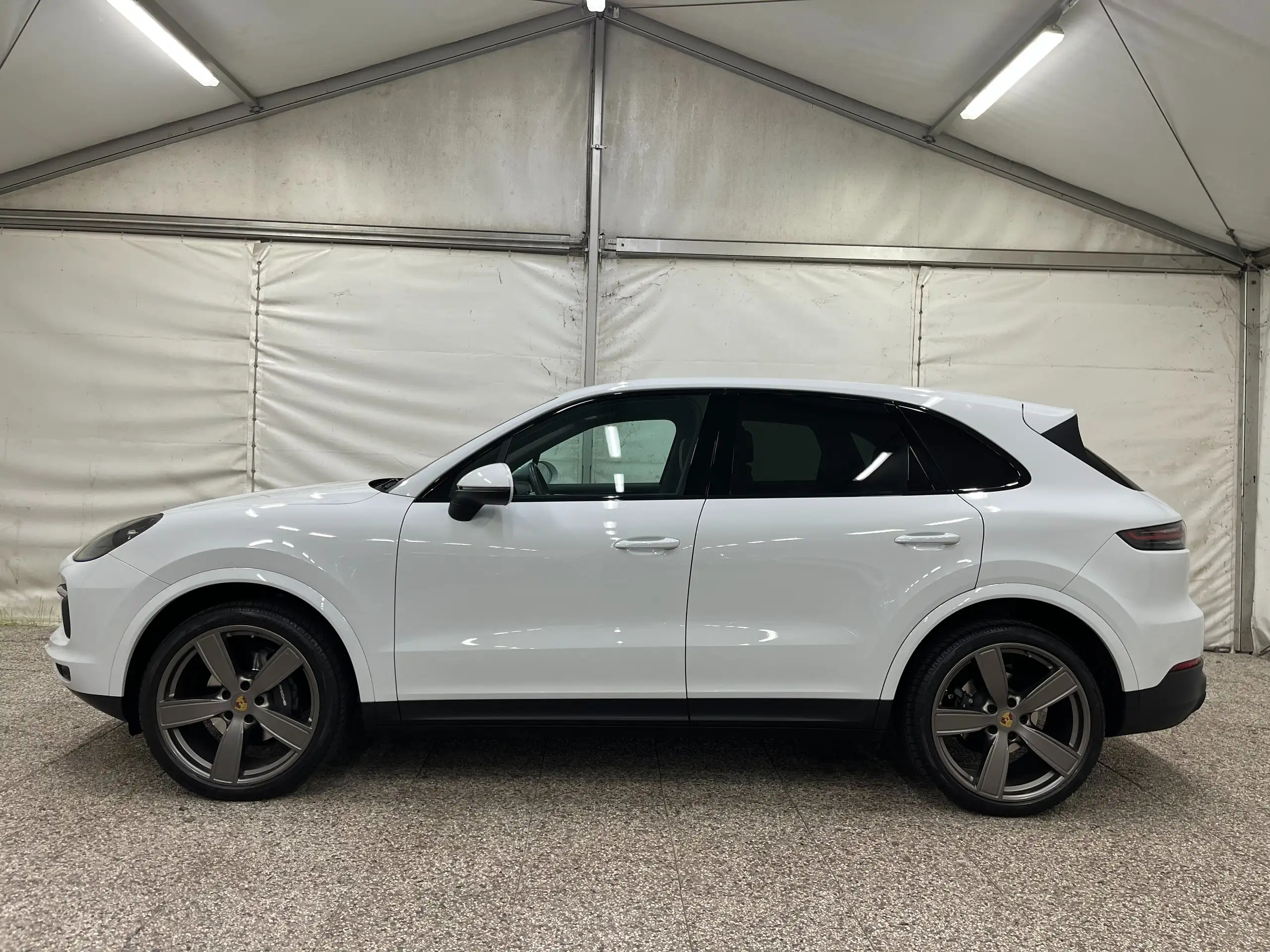 Porsche - Cayenne