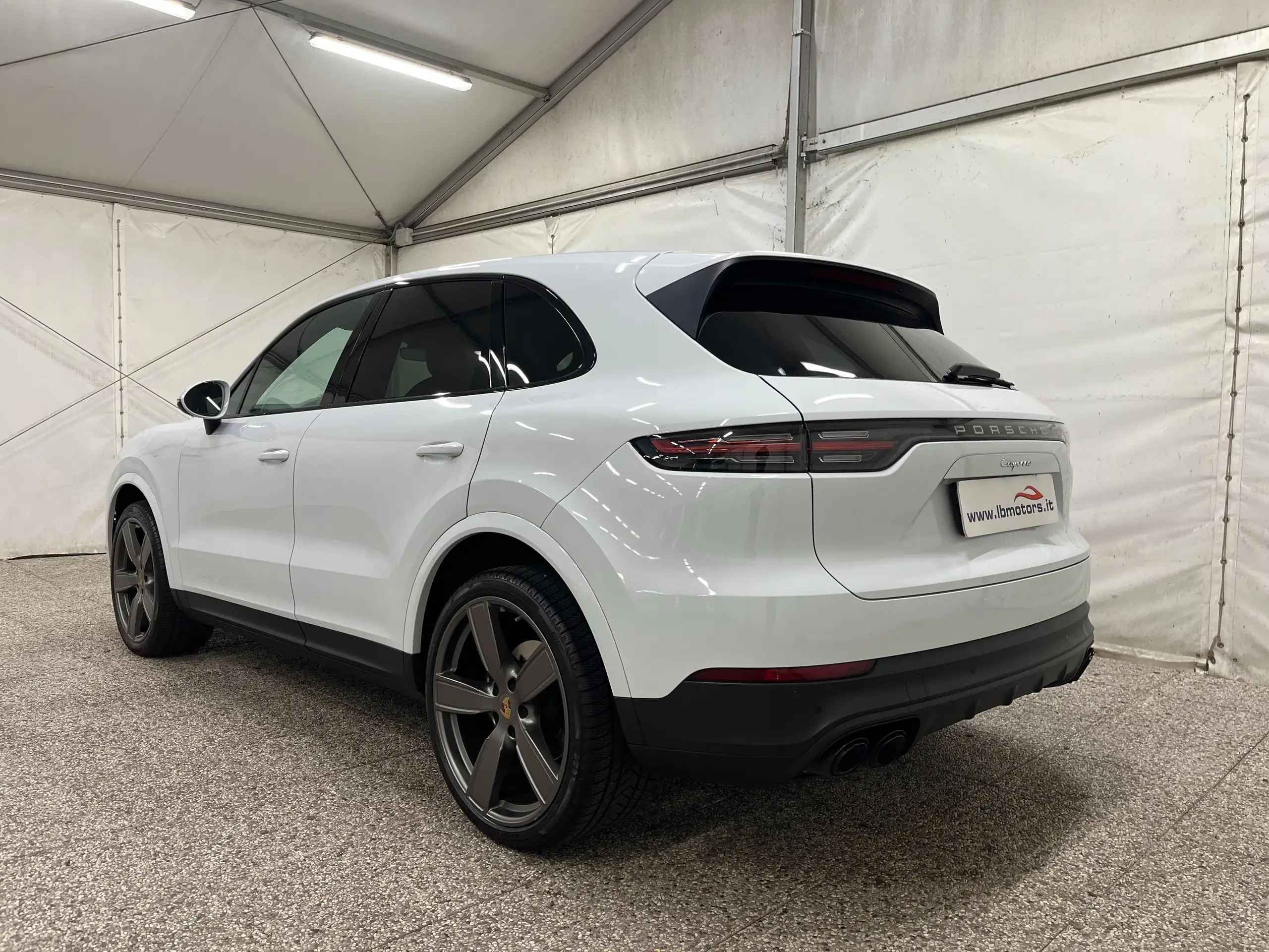 Porsche - Cayenne