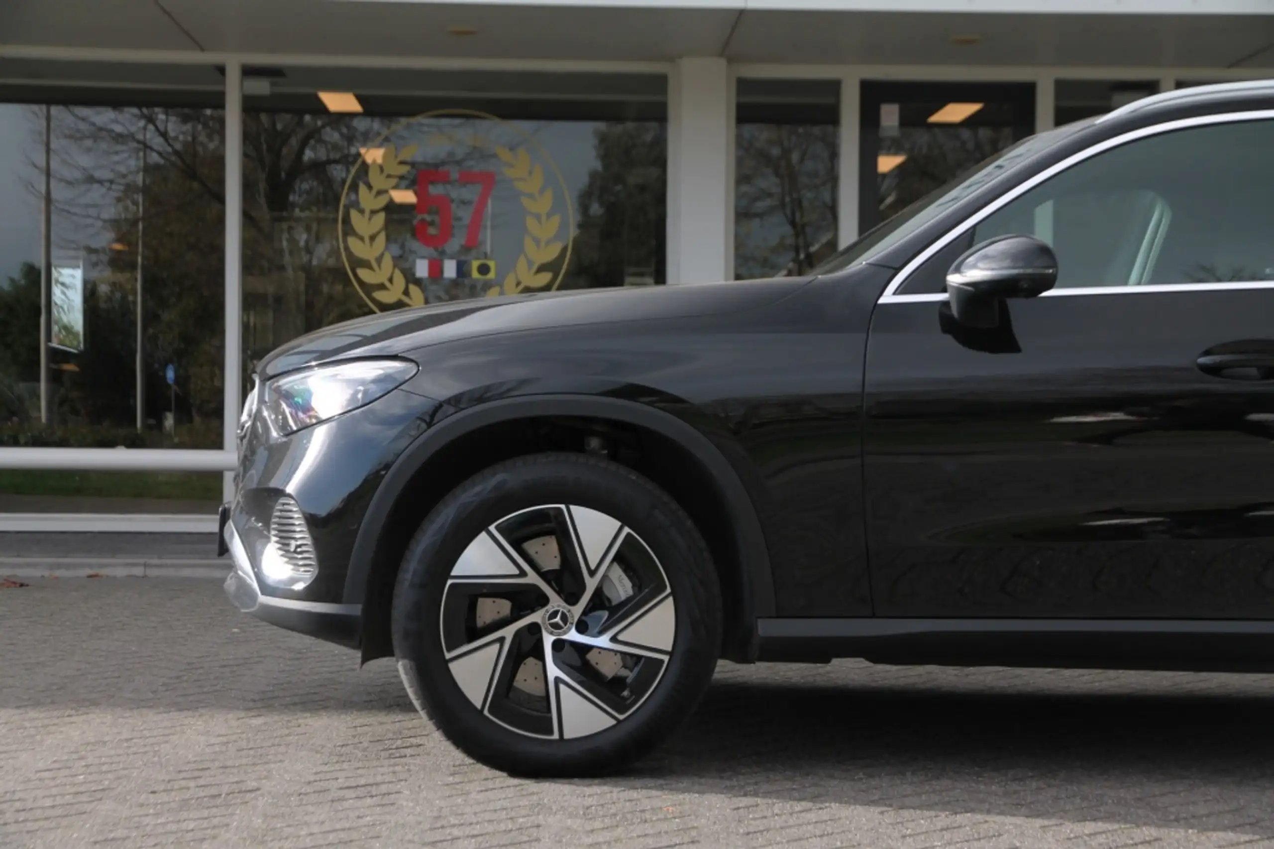 Mercedes-Benz - GLC 300