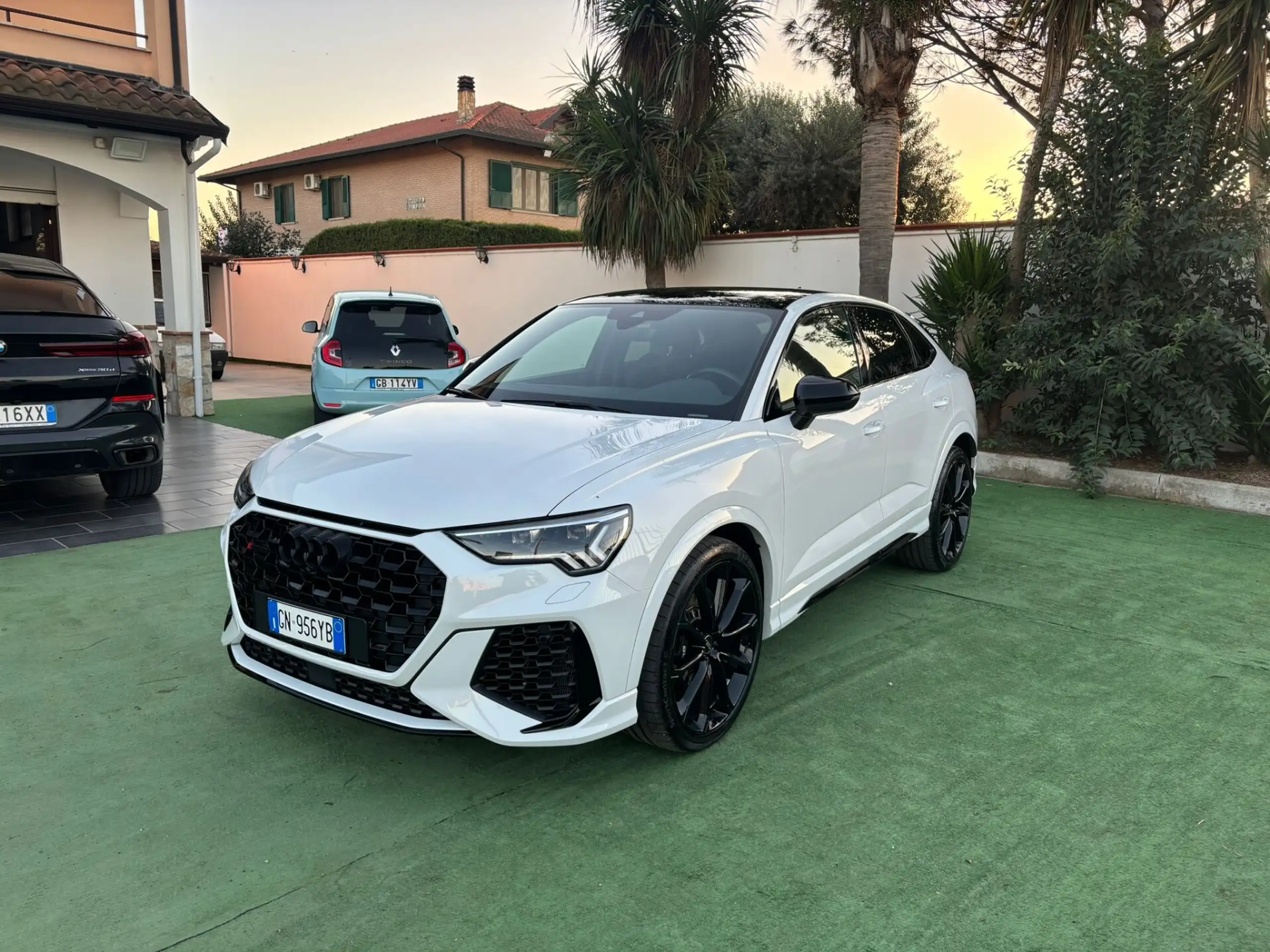 Audi - RS Q3