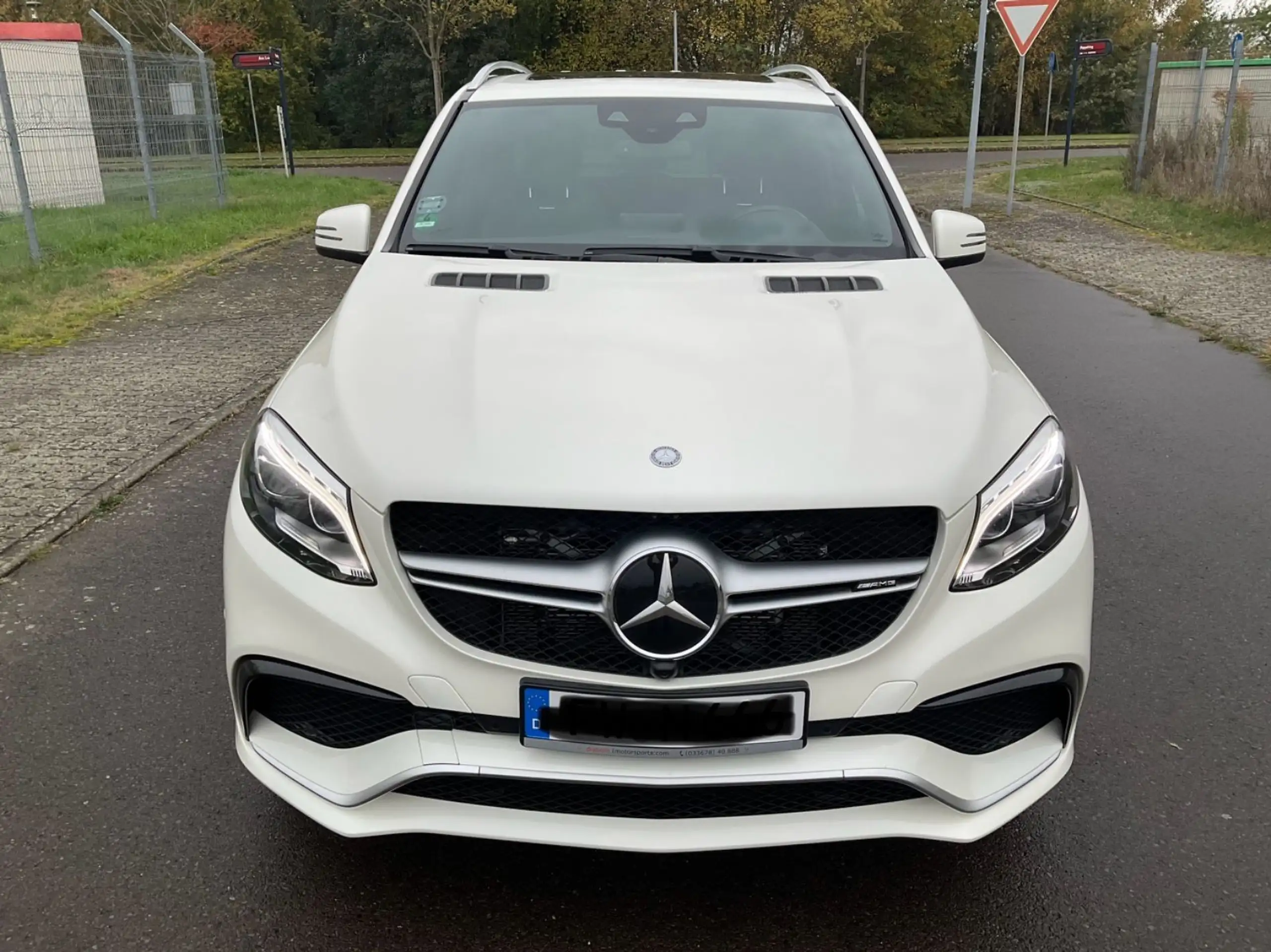 Mercedes-Benz - GLE 63 AMG