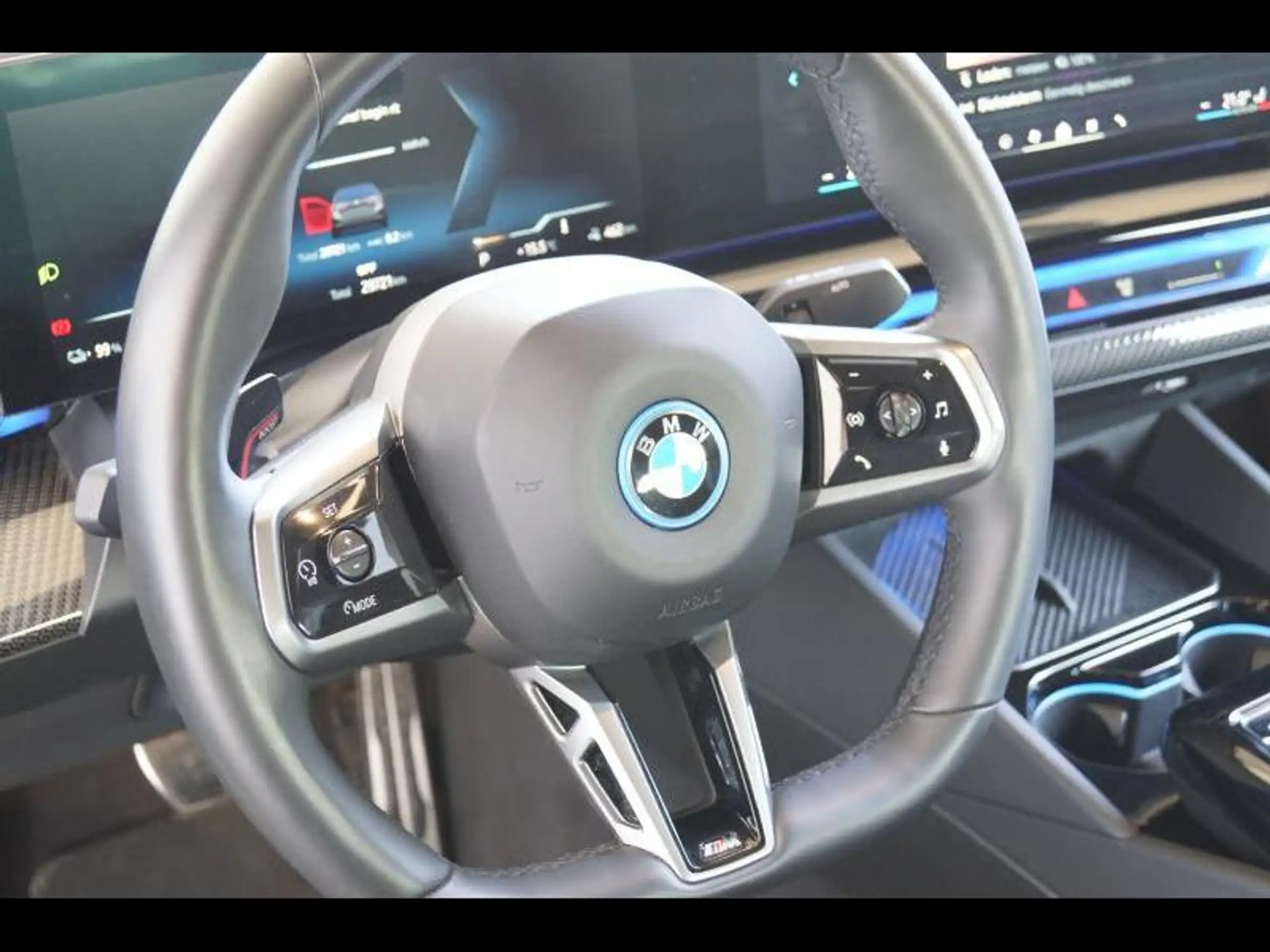 BMW - i5