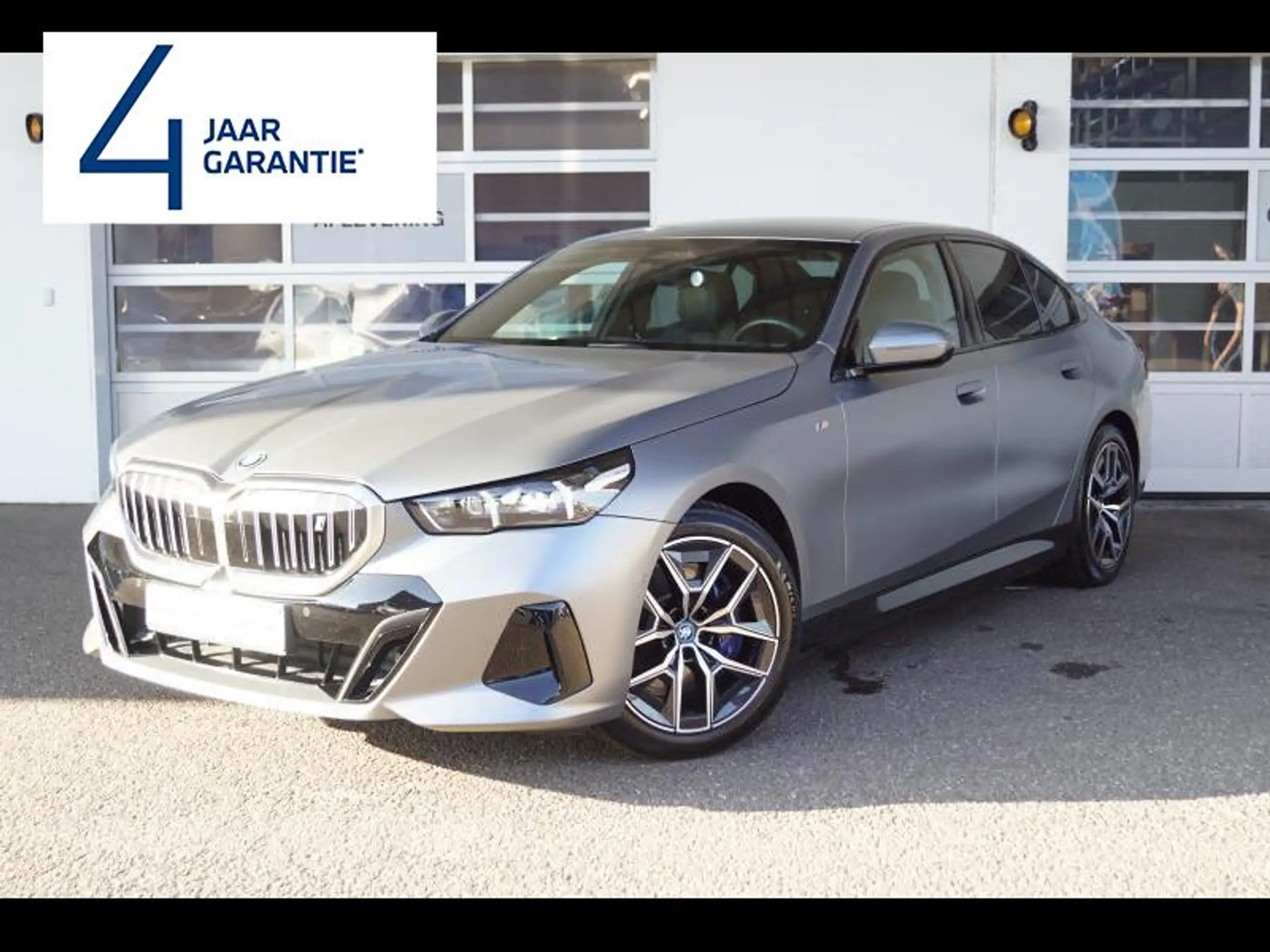 BMW i5 2023