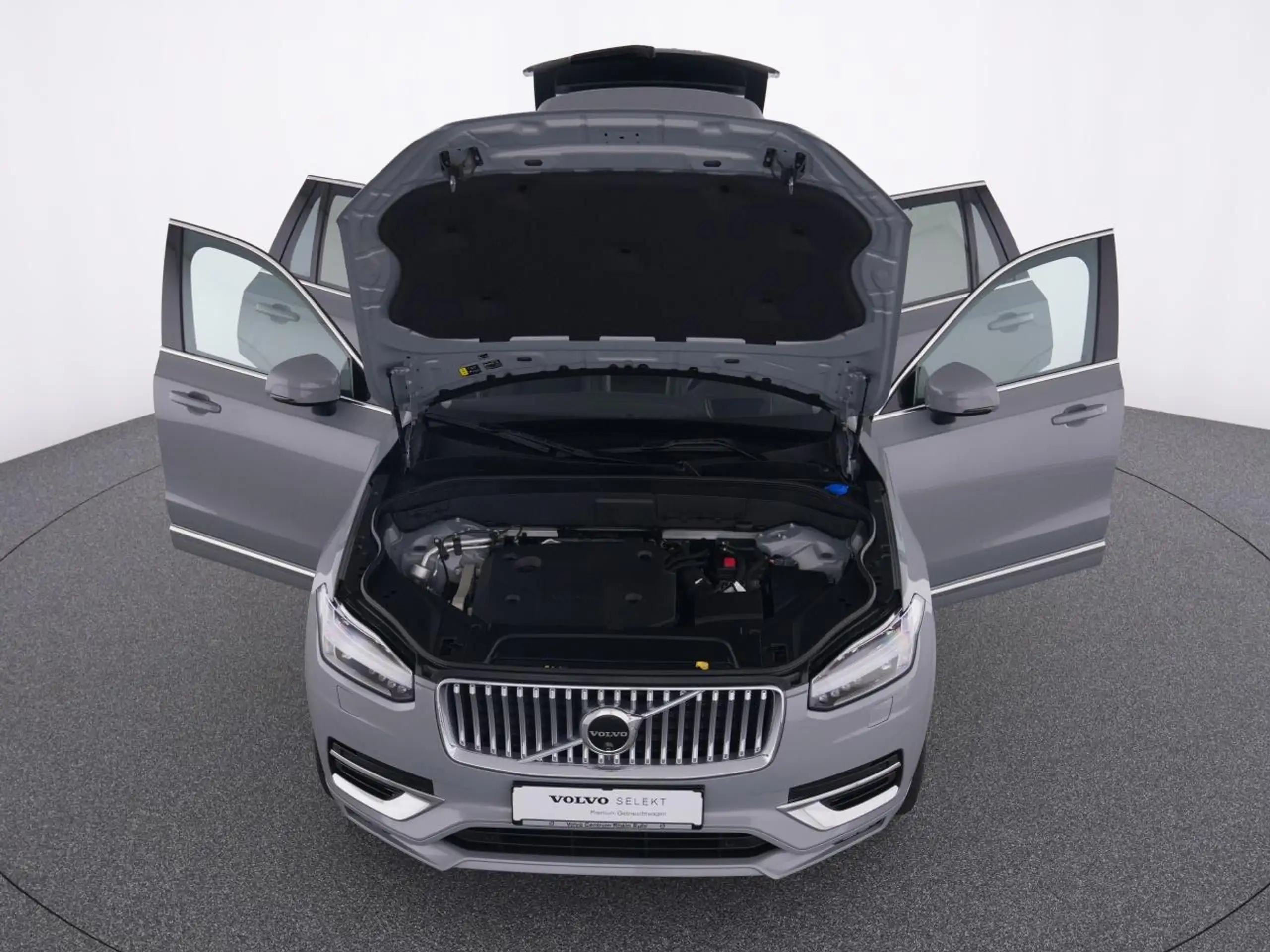 Volvo - XC90