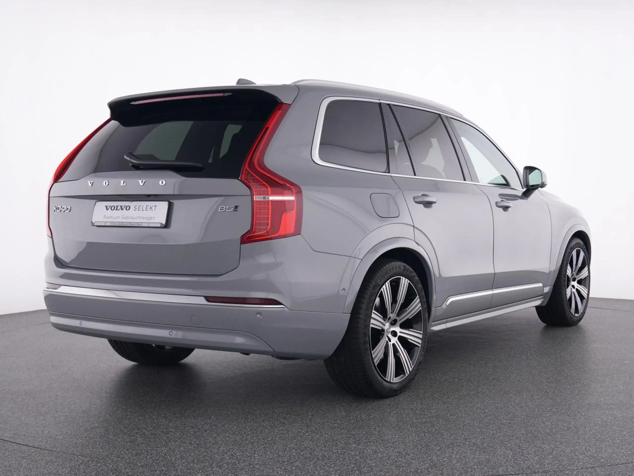 Volvo - XC90