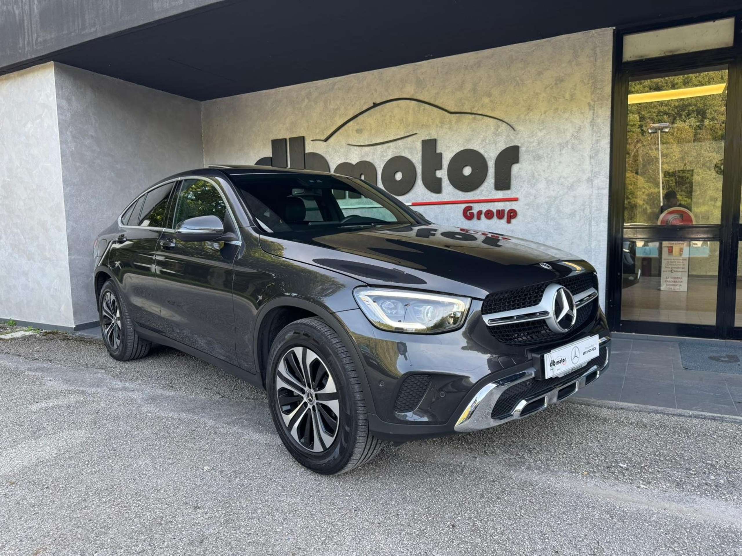 Mercedes-Benz - GLC 300