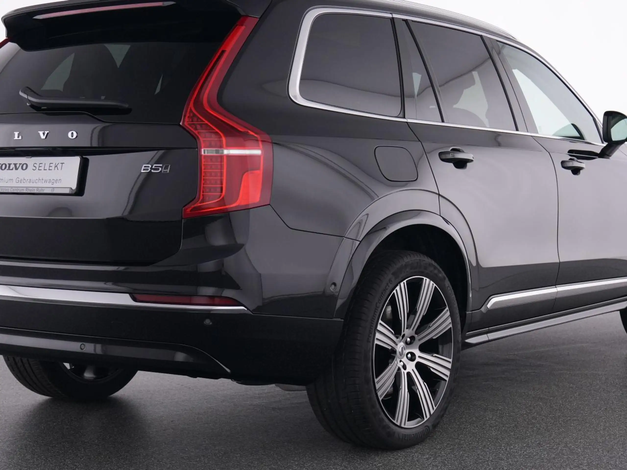 Volvo - XC90